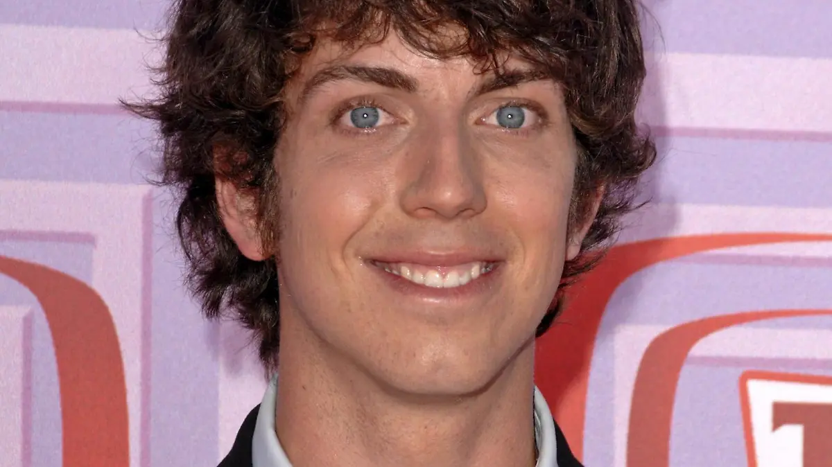 epa01702942 US actor Taran Noah Smith arrives at the 7th annual 'TV Land Awards' held at Universal Studios in Los Angeles, California, USA, on 19 April 2009. TV Land Award is an American television award that generally commemorates shows now off the air. EPA/NINA PROMMER