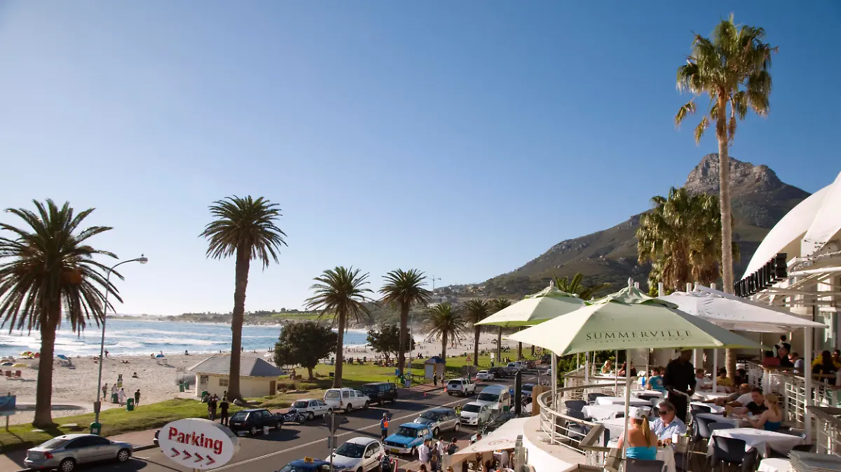 SAT Strassencafes in Camps Bay