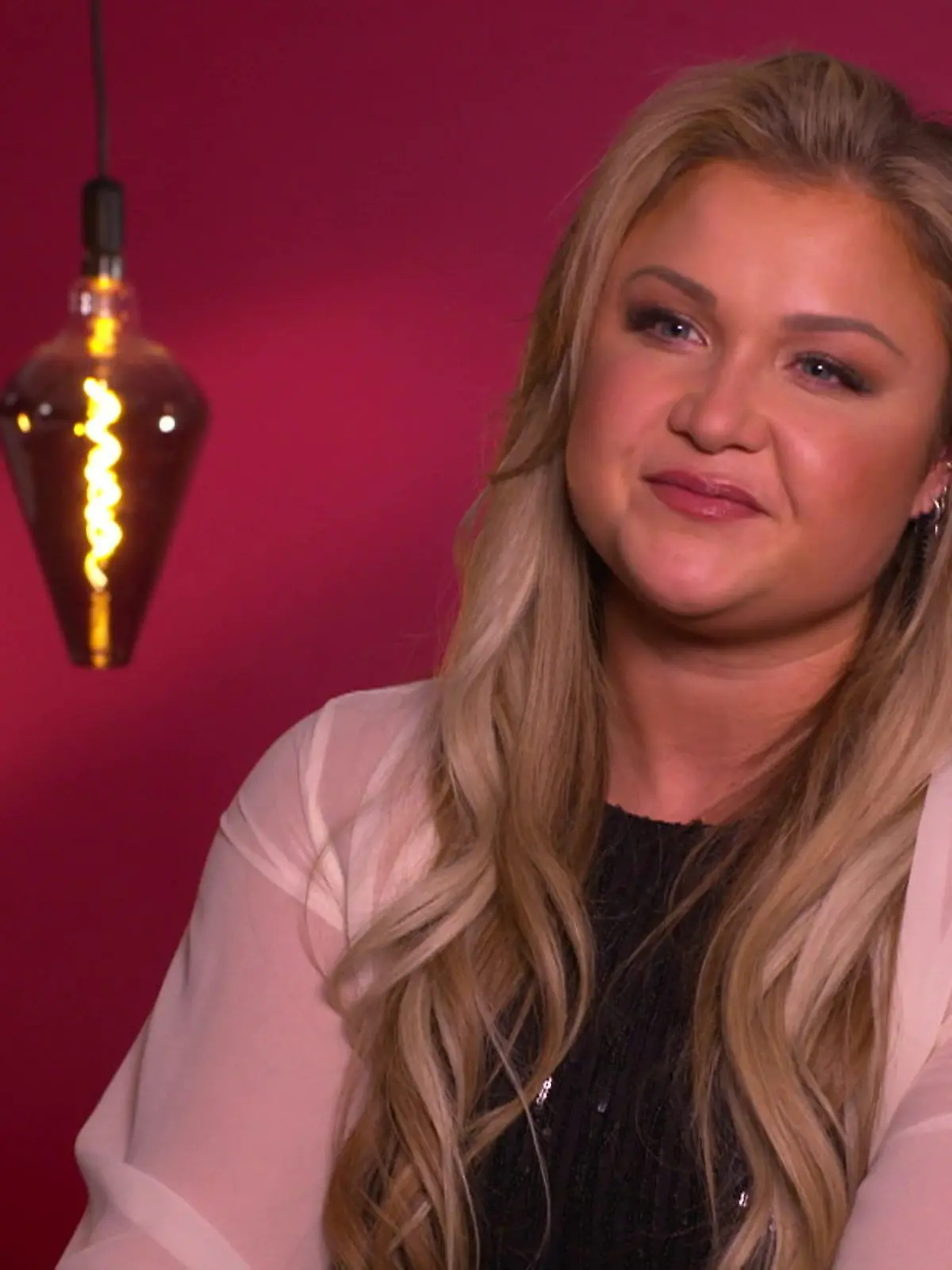 Bild zu: "Sophia Thiel könnte über ihre Komplexe stolpern"