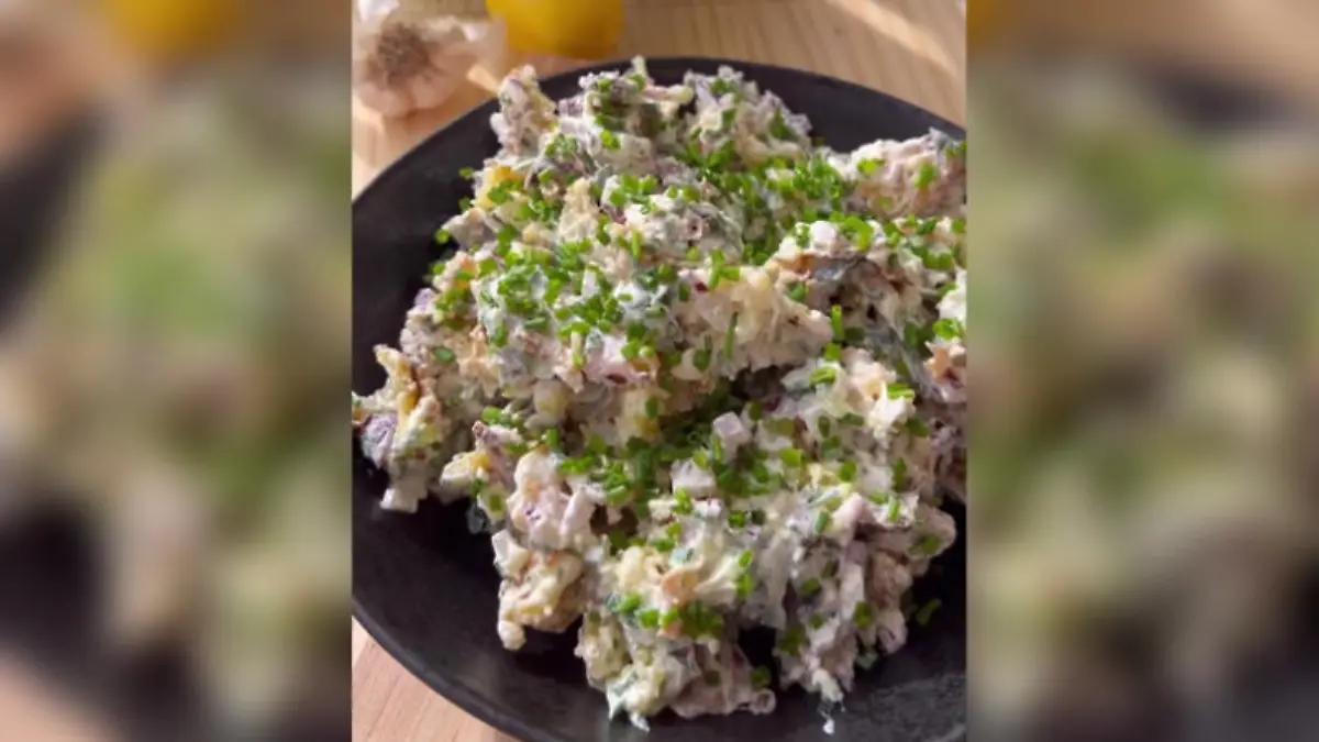 Crispy Smashed Potatoes Salad