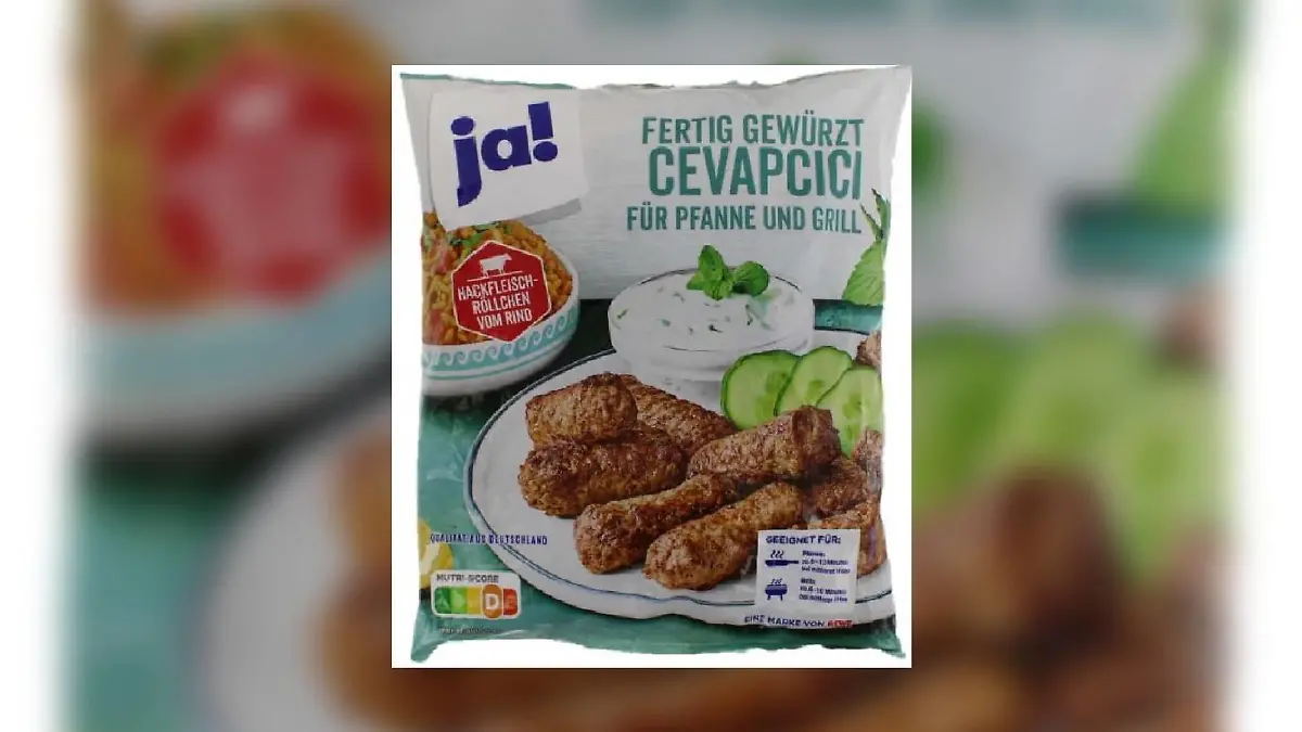 In diesen ja! Cevapcici könnten sich Metallfremdkörper befinden. Der Hersteller warnt vor ihrem Verzehr.