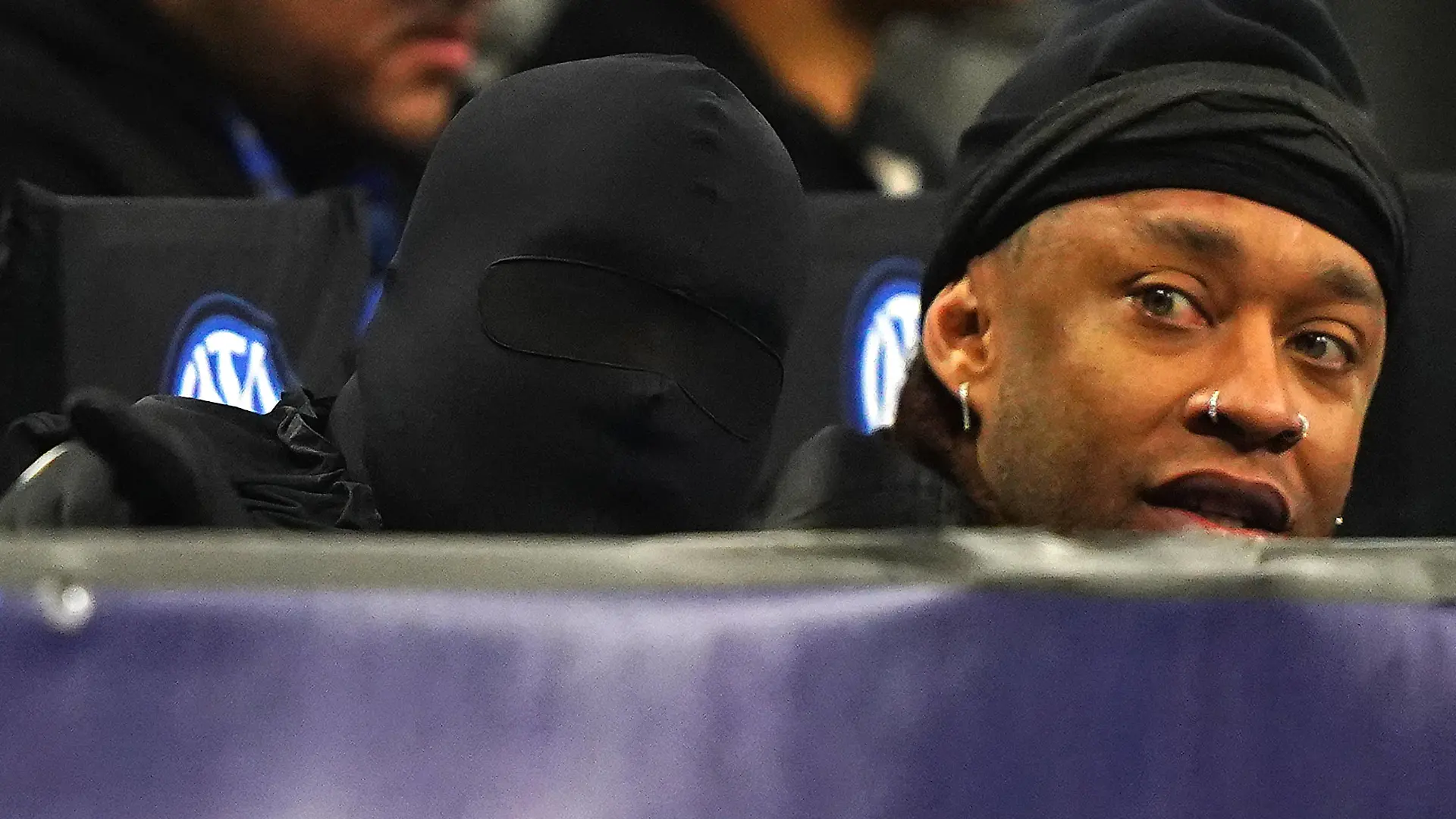 Foto Spada/LaPresse 20 febbraio 2024 - Milano , Italia - calcio - Fc Inter Vs Atletico Madrid - Champions League 2023/2024 - Stadio San Siro Nella foto: Kanye West con il volto coperto February 20 , 2024 Milan , Italy - sport, calcio - Fc Inter Vs Atletico Madrid - Champions League 2023/2024 - San Siro Stadium . In the pic : Kanye West with covered face PUBLICATIONxNOTxINxITAxFRAxCHN Copyright: xSpada/LaPressex