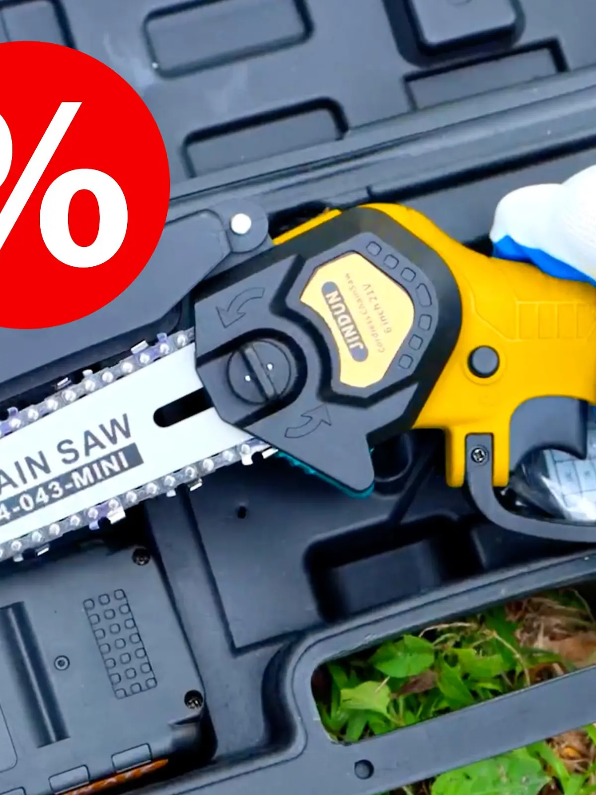 Mini-Akku-Kettensäge im Angebot