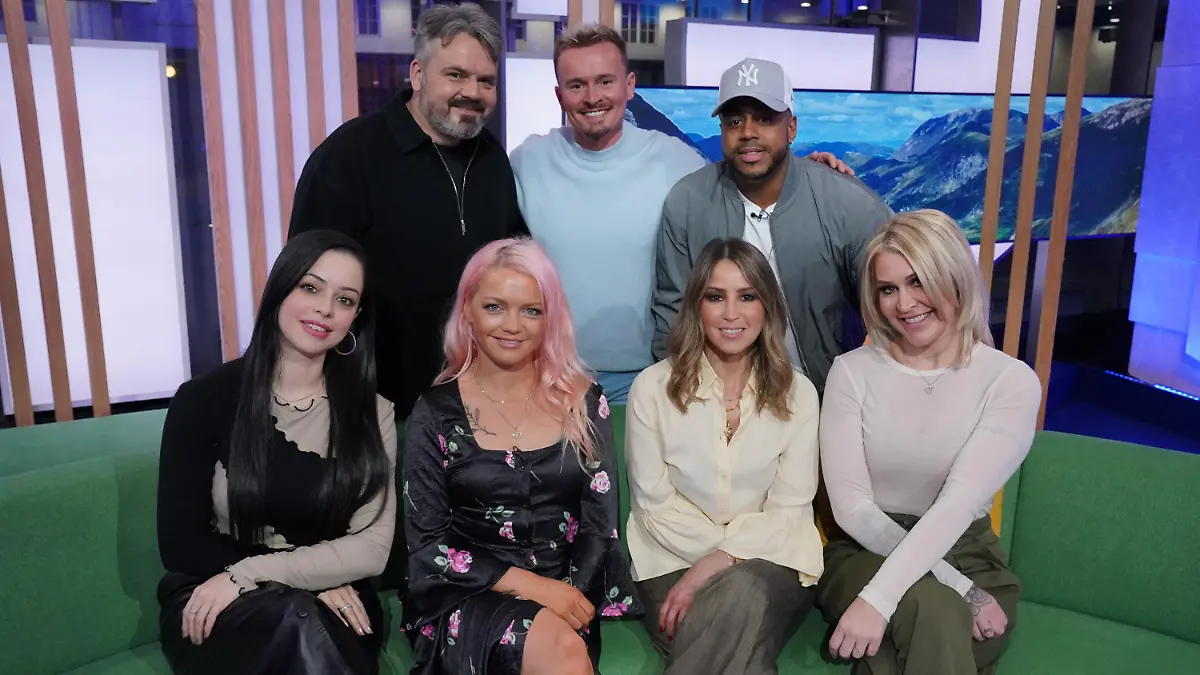 S Club 7 25th anniversary tour. (left to right) Tina Barrett, Paul Cattermole, Hannah Spearritt, Jon Lee, Rachel Stevens, Bradley McIntosh and Jo O'Meara, of S Club 7 during filming for The One Show in London, after announcing they are reuniting for a UK tour later this year in celebration of their 25th anniversary. Picture date: Monday February 13, 2023. See PA story SHOWBIZ SClub7. Photo credit should read: Jonathan Brady/PA Wire URN:70986094