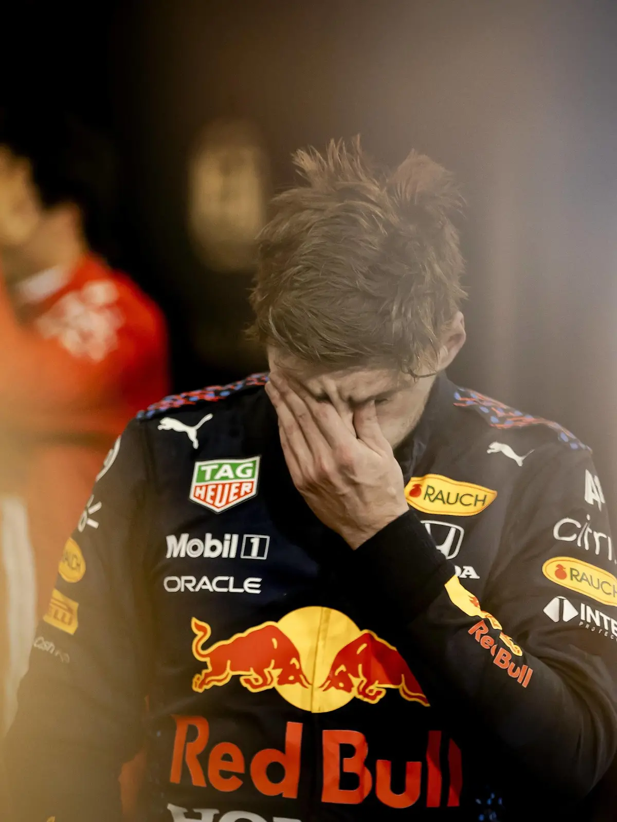 ABU DHABI - Max Verstappen of Red Bull Racing ne winning the Formula 1 World Championship, WM, Weltmeisterschaft after the Abu Dhabi Grand Prix at Yas Marina Circuit on December 12, 2021 in Abu Dhabi, United Arab Emirates. REMKO DE WAAL F1 Grand Prix 2021 xVIxANPxSportx/xxANPxIVx *** ABU DHABI Max Verstappen of Red Bull Racing ne winning the Formula 1 World Championship after the Abu Dhabi Grand Prix at Yas Marina Circuit on December 12, 2021 in Abu Dhabi, United Arab Emirates REMKO DE WAAL F1 Grand Prix 2021 xVIxANPxSportx xxANPxIVx 441983367 