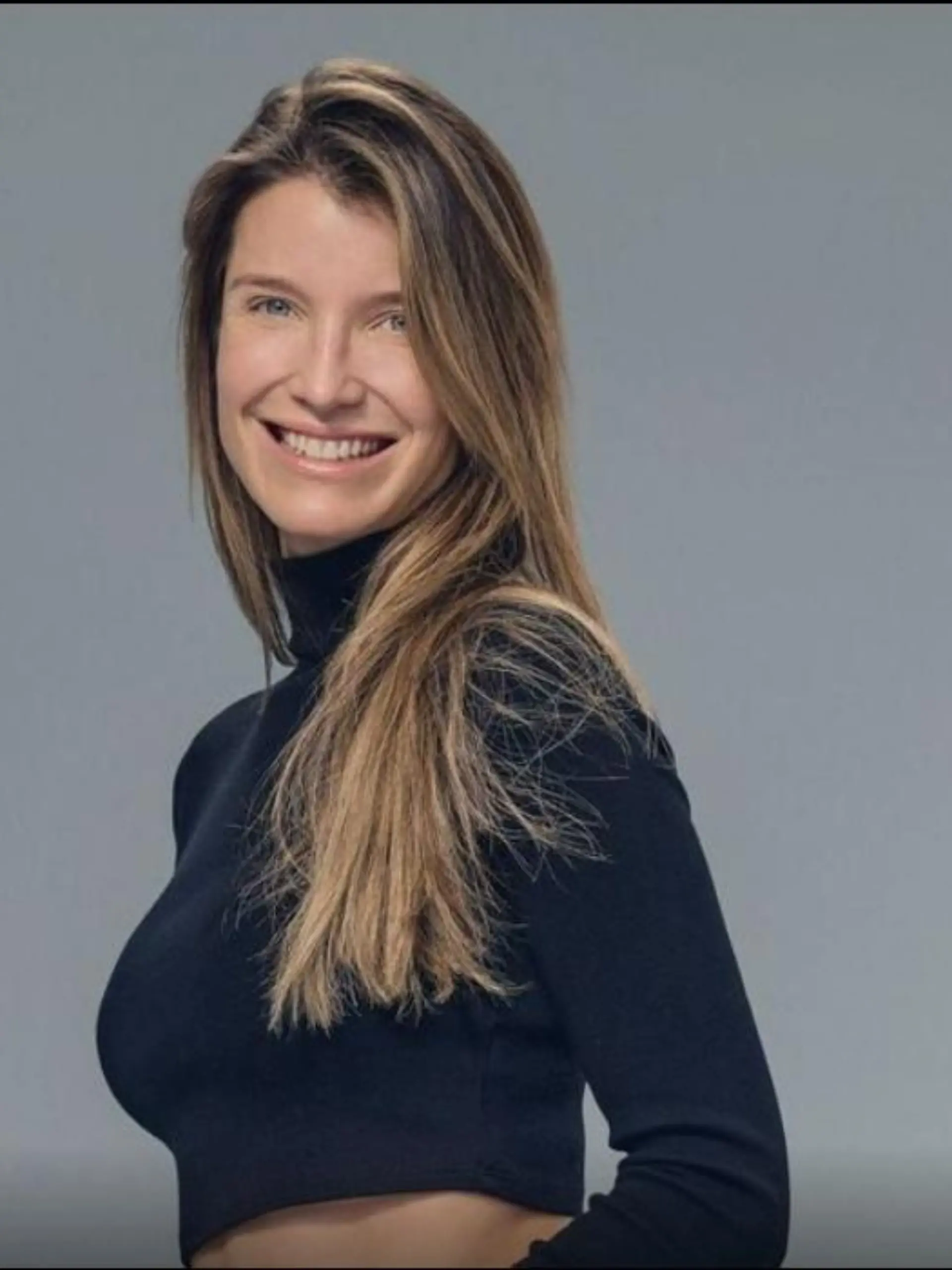 GNTM-Kandidatin: Stellas Mann stirbt direkt nach der Hochzeit - nur vier Wochen später bekommt sie das gemeinsame Kind
