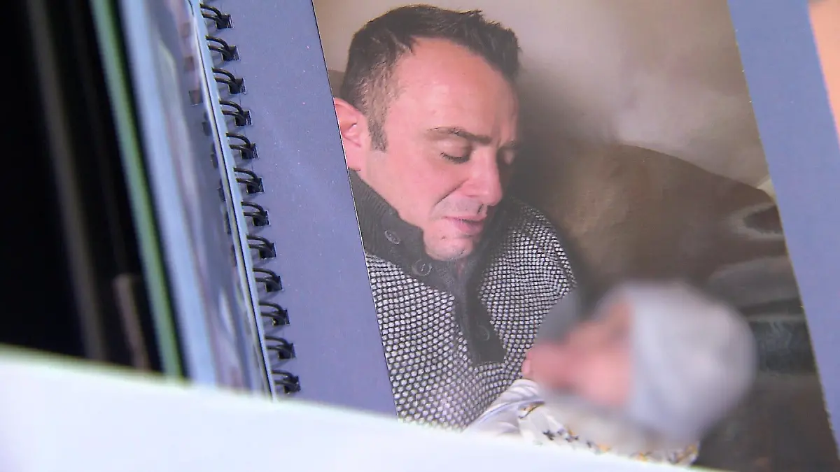 Ein Foto aus guten Zeiten: Sebastiano vermisst den regelmäßigen Kontakt zu seinem Sohn schmerzlich.