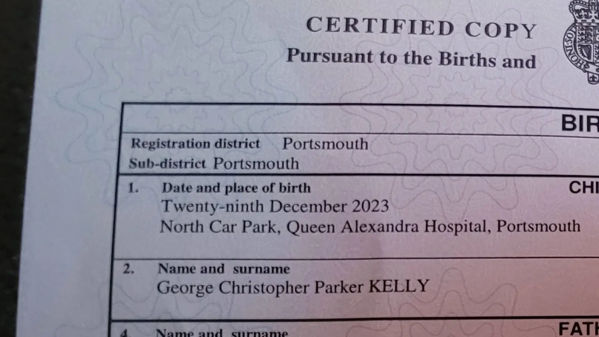 Parkplatz als Geburtsort

A baby has 'car park' written as his place of birth on his birth certificate after his mother wasn't able to make it to the hospital in time.  Emily Kelly's waters broke just as she stepped out of her car outside the hospital and said her baby George was coming and there was 'no stopping it'.

The 30 year old mother of six said the 'amazing' staff at Queen Alexandra Hospital in Portsmouth, Hants, were quick to come out and deliver George and they kept her calm during the 'very scary experience'.  Now, the infant has 'car park' written on his birth certificate, has been given the middle name Parker and he is known by hospital staff as 'little car park George'. 

SONDERKONDITIONEN

Copyright: hgm-press