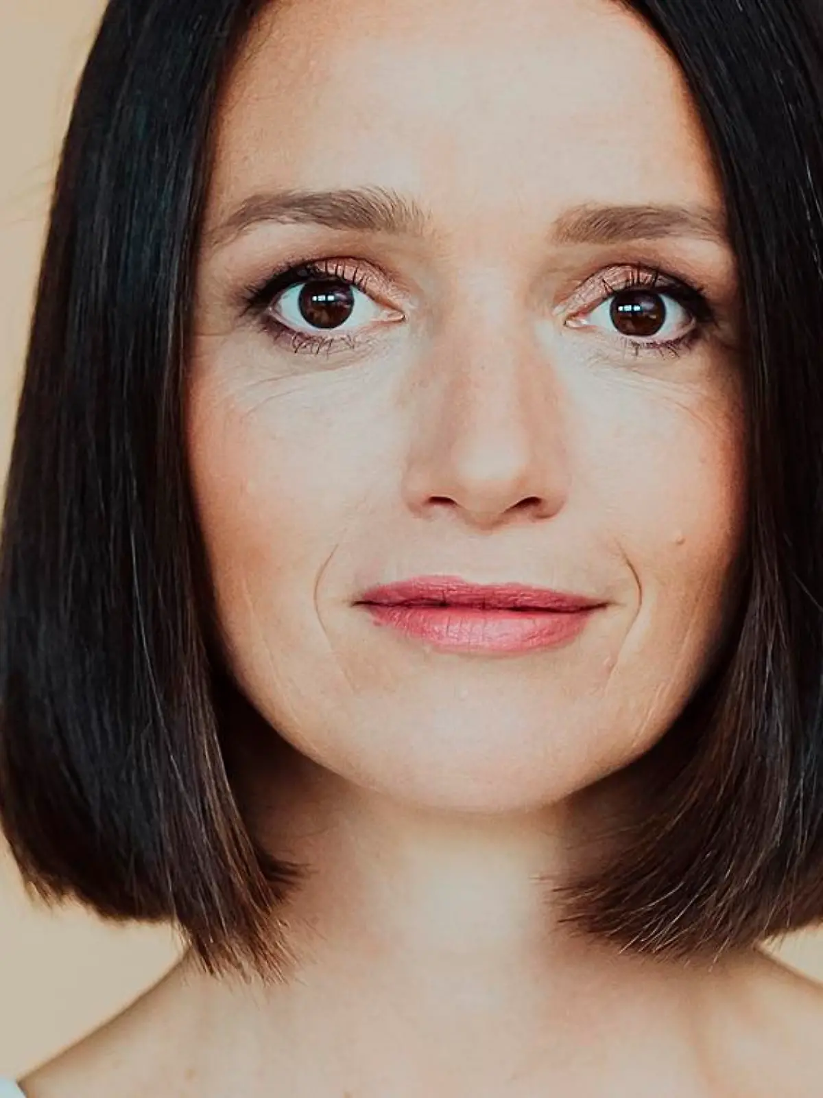 Kaja Schmidt-Tychsen spielt "Jenny Steinkamp"

Die Verwendung des sendungsbezogenen Materials ist nur mit dem Hinweis und Verlinkung auf TVNOW gestattet.