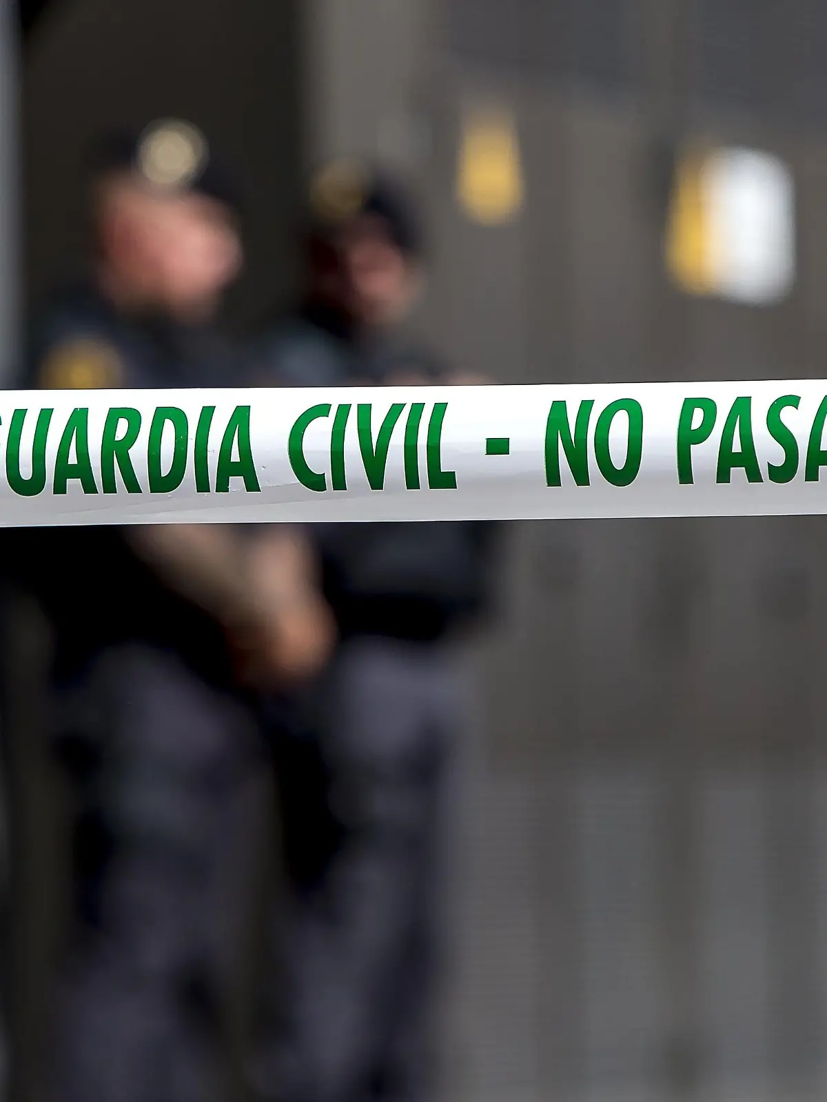 Masked members of the Guardia Civil (spanish militarized police) arrested  activists of the pro Catalonia's independence CDR (Defense Committees of the Republic) accused of terrorism by the Spanish National High Court, in Sabadell, near Barcelona, Catalonia, Spain, on September 23, 2019 (Photo by Miquel Llop/NurPhoto) | Keine Weitergabe an Wiederverkäufer.