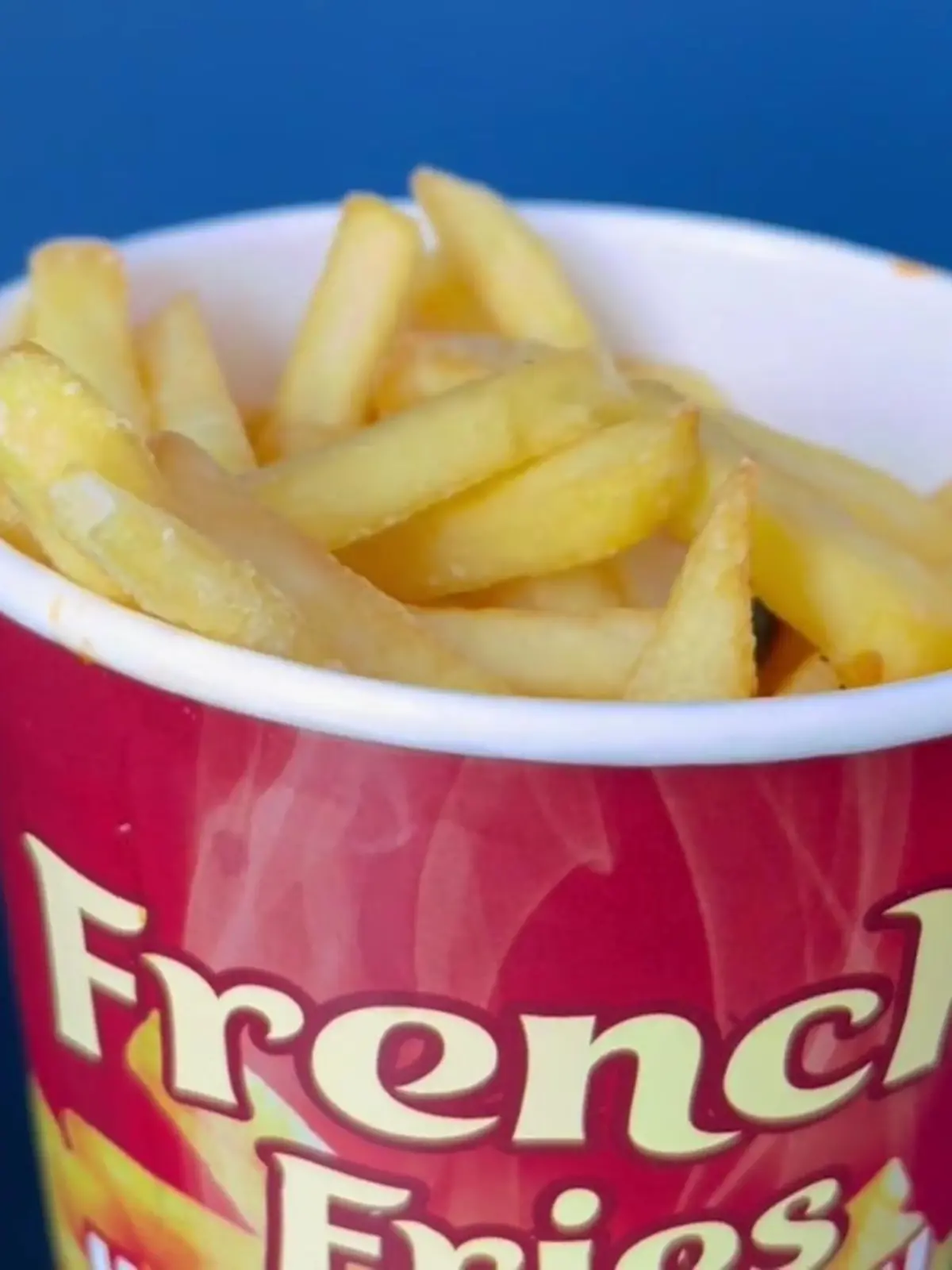 Pommes-Automat im Check! Wie die Technik dahinter funktioniert und was eine Portion Pommes Frites je nach Tageszeit kostet, sehen Sie hier im Video.