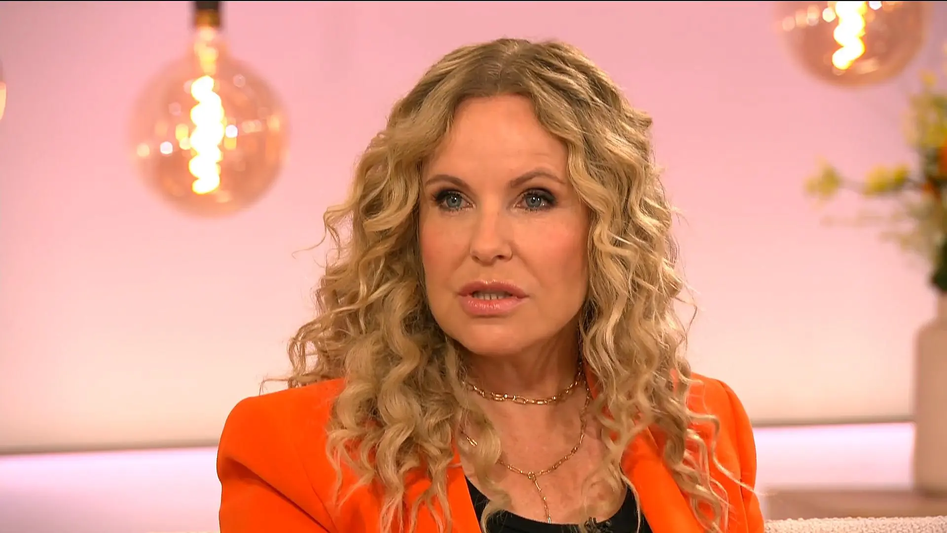Katja Burkard: "Wenn man mehr machen möchte, auch okay" RTL-Moderatorin über Beauty-Eingriffe