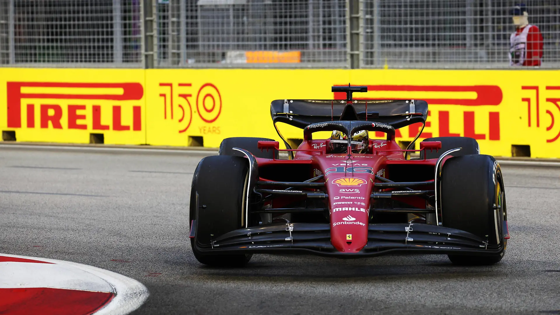 Formula 1 2022: Singapore GP MARINA BAY STREET CIRCUIT, SINGAPORE - SEPTEMBER 30: Charles Leclerc, Ferrari F1-75 during the Singapore GP at Marina Bay Street Circuit on Friday September 30, 2022 in Singapore, Singapore. Photo by Glenn Dunbar / LAT Images Images PUBLICATIONxINxGERxSUIxAUTxHUNxONLY F12217_102906177A5318