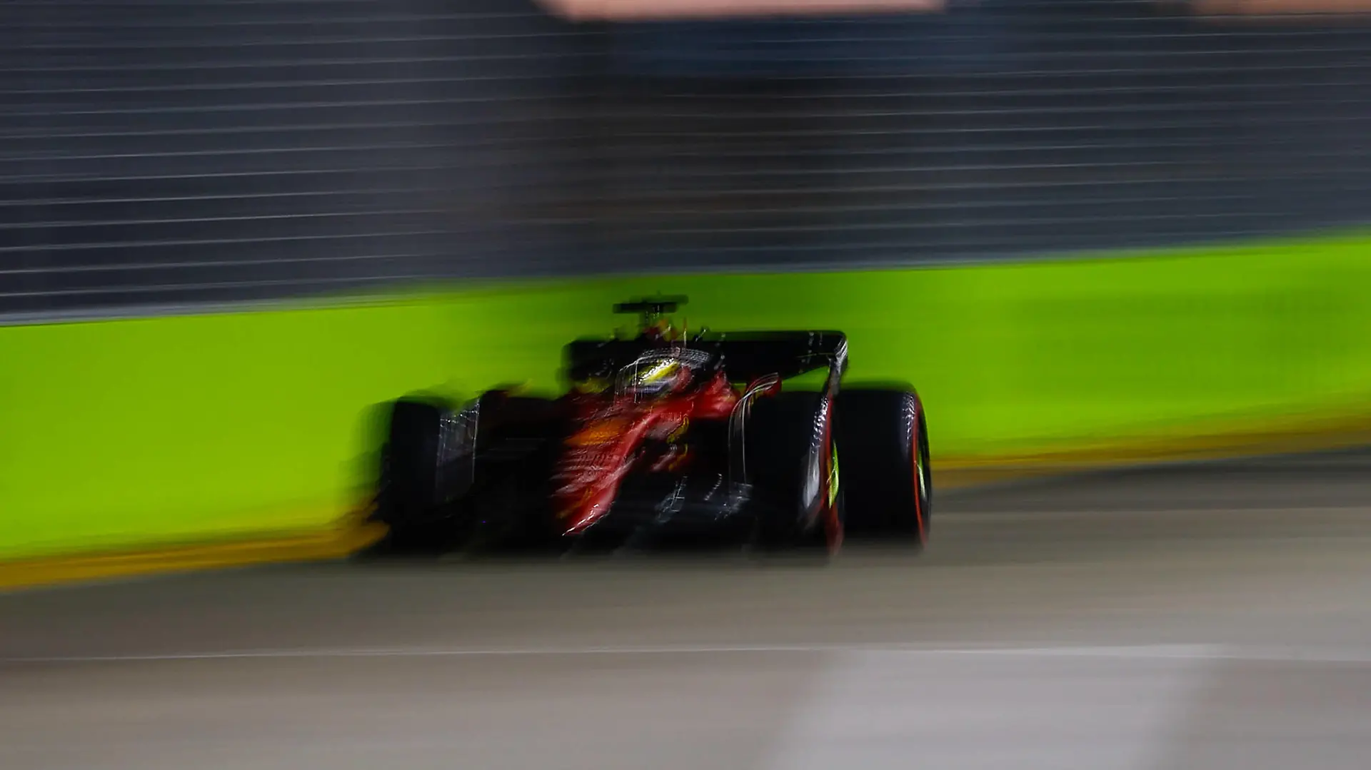 Formula 1 2022: Singapore GP MARINA BAY STREET CIRCUIT, SINGAPORE - SEPTEMBER 30: Charles Leclerc, Ferrari F1-75 during the Singapore GP at Marina Bay Street Circuit on Friday September 30, 2022 in Singapore, Singapore. Photo by Andy Hone / LAT Images Images PUBLICATIONxINxGERxSUIxAUTxHUNxONLY F12217_085220_ONZ5940