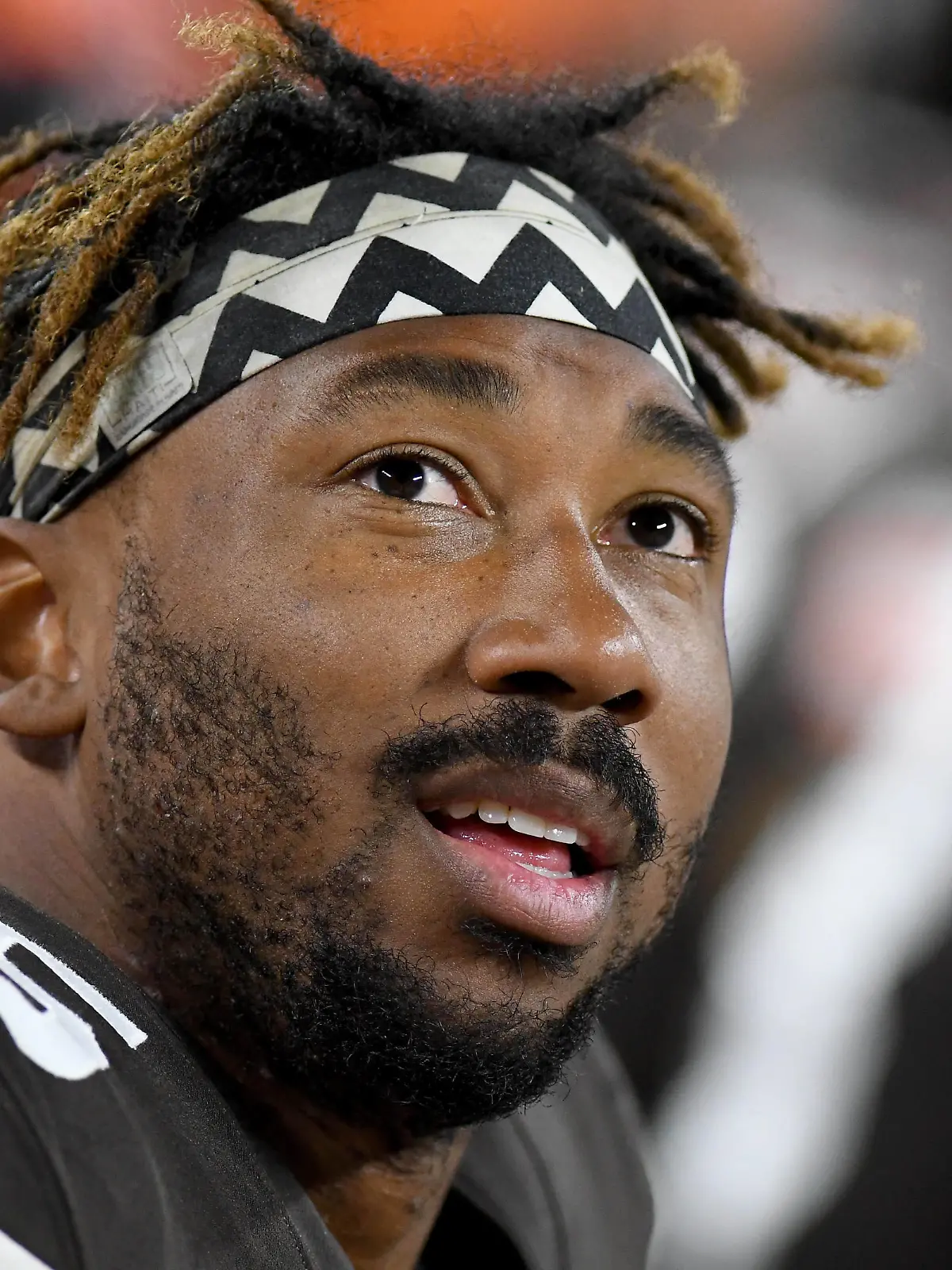 NFL, American Football Herren, USA Pittsburgh Steelers at Cleveland Browns, Sep 22, 2022 Cleveland, Ohio, USA Cleveland Browns defensive end Myles Garrett 95 on the bench during a break in the action against the Pittsburgh Steelers at FirstEnergy Stadium. Mandatory Credit: Lon Horwedel-USA TODAY Sports, 22.09.2022 20:59:22, 19104341, Cleveland Browns, Myles Garrett, NFL, FirstEnergy Stadium, Pittsburgh Steelers PUBLICATIONxINxGERxSUIxAUTxONLY Copyright: xLonxHorwedelx 19104341