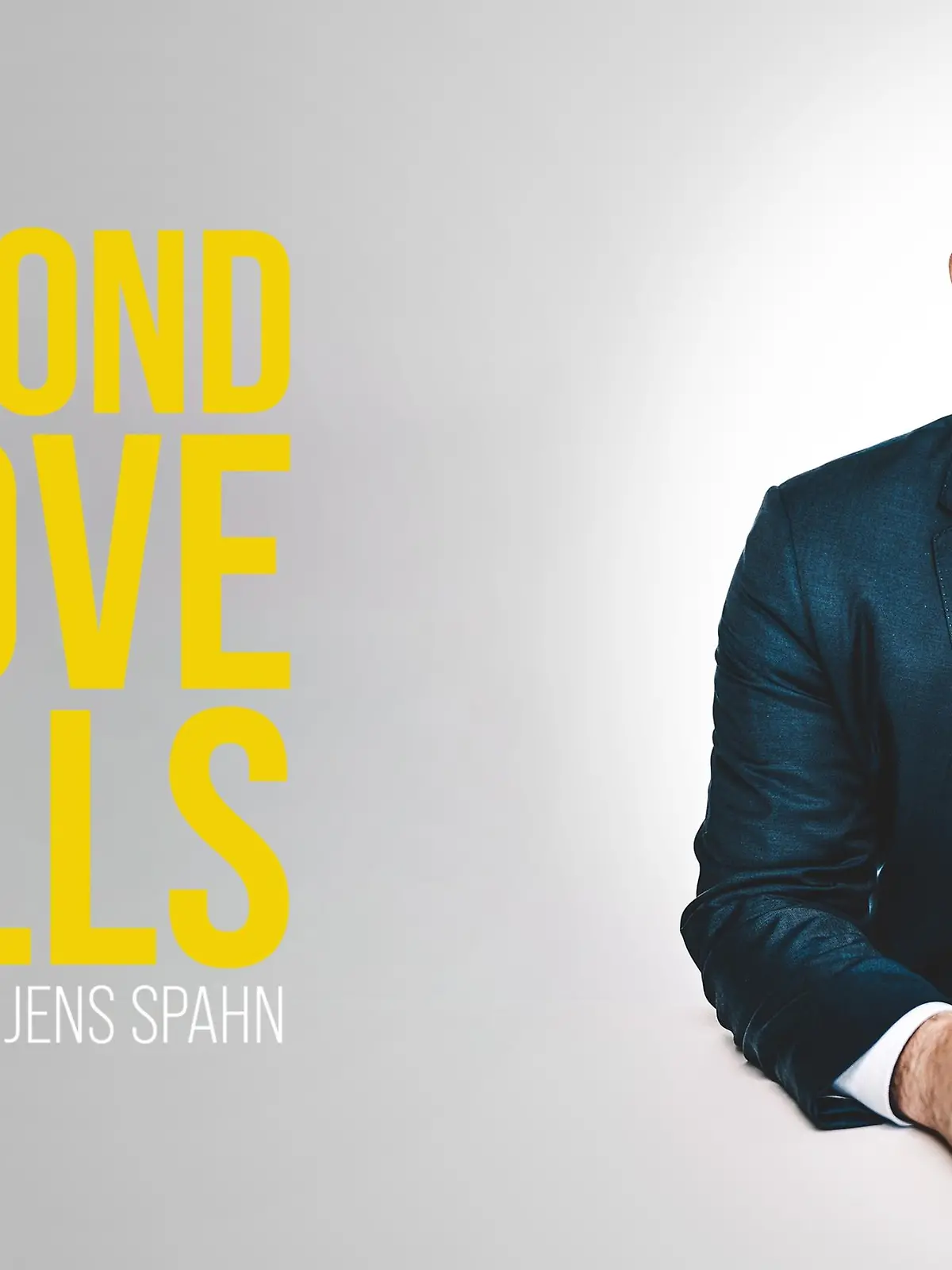 "Second Move Kills -  5 Jahre mit Jens Spahn" ist eine Doku-Reihe auf RTL+.

Die Verwendung des sendungsbezogenen Materials ist nur mit dem Hinweis und Verlinkung auf RTL+ gestattet.