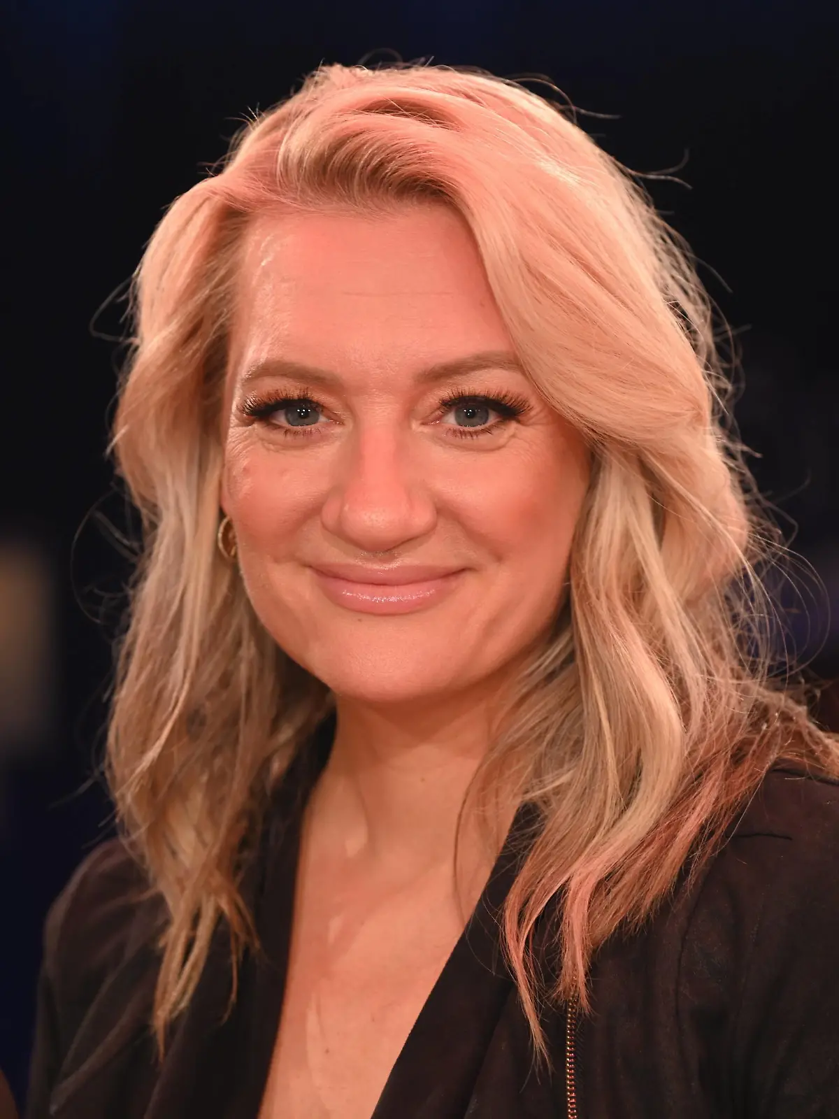 Sängerin Juliette Schoppmann zu Gast in der WDR Talkshow Kölner Treff *** Singer Juliette Schoppmann as a guest on the WDR talk show Kölner Treff