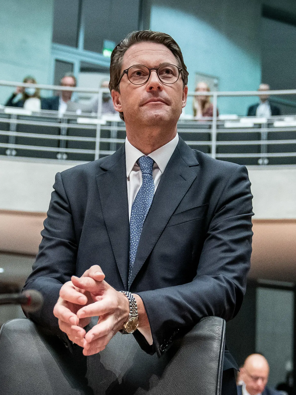 01.10.2020, Berlin: Andreas Scheuer (CSU), Bundesminister für Verkehr und digitale Infrastruktur, kommt als Zeuge vor den Maut-Untersuchungsausschuss des Bundestags. In der Sitzung soll auch noch Verkehrsminister Scheuer befragt werden. Die Opposition wirft Scheuer schwere Fehler bei der gescheiterten Pkw-Maut vor. Foto: Michael Kappeler/dpa +++ dpa-Bildfunk +++