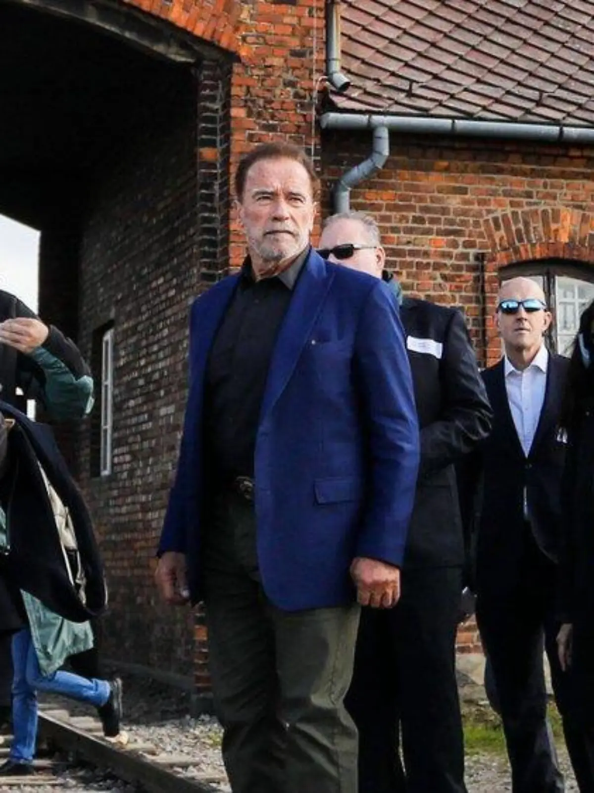 Arnold Schwarzenegger: Spruch im Auschwitz-Gästebuch sorgt für Kritik
