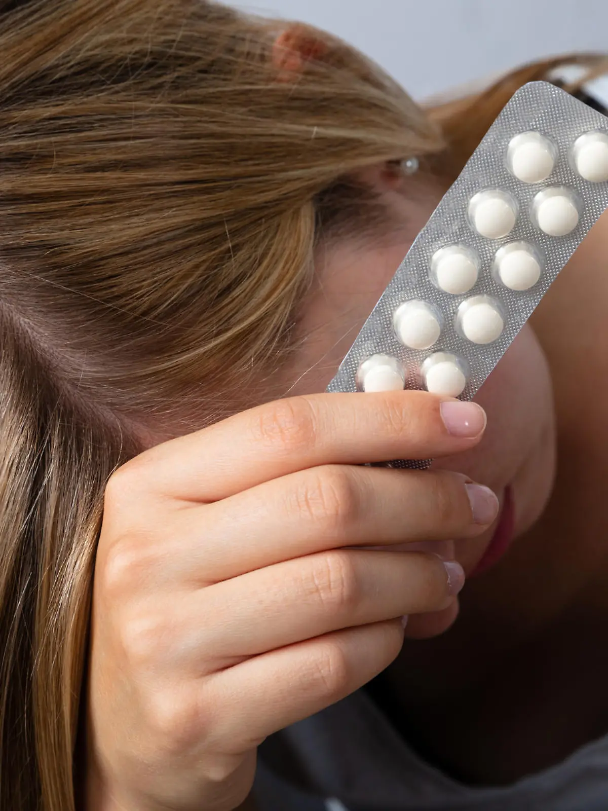Gesundheitslexikon: Bei 95 bis 98 Prozent der Frauen ist die Abtreibung mit Mifepriston erfolgreich.