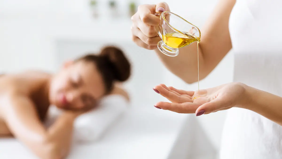 Gesundheitslexikon: Mukabhyanga (ayurvedische Gesichtsmassage)