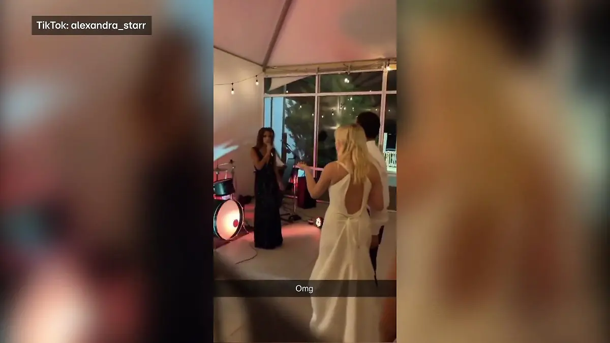 Böse Überraschung: Mit dieser Gesangseinlage rechnet keiner Ex-Frau singt auf Hochzeit