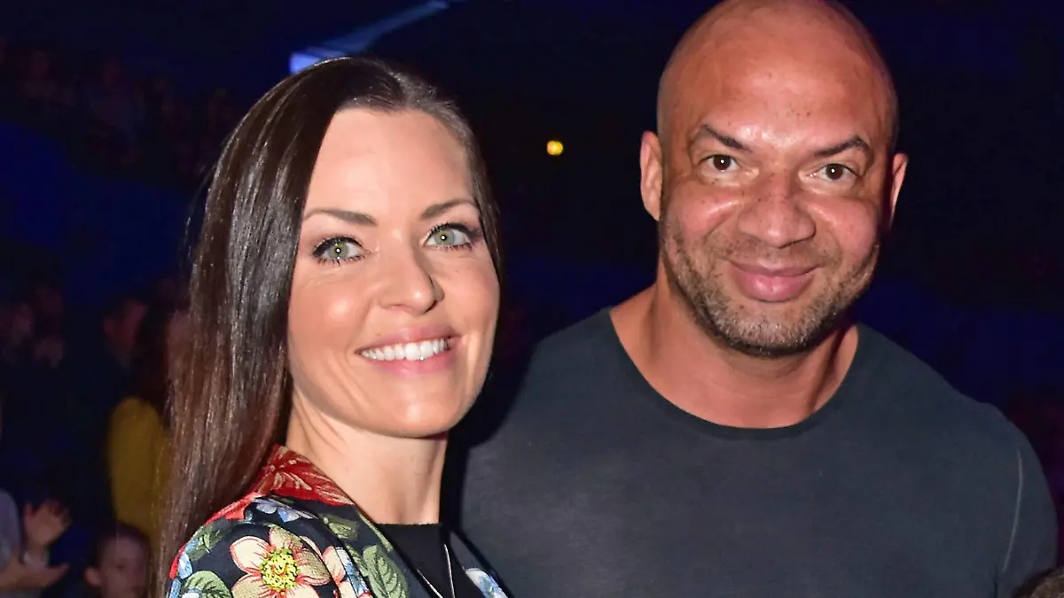 Premiere 'Spiel mit der Zeit' at Friedrichstadt-Palast.
Featuring: Kate Hall, Detlef D. Soost, Ayana, Carlos
Where: Berlin, Germany
When: 19 Nov 2017
Credit: AEDT/WENN.com