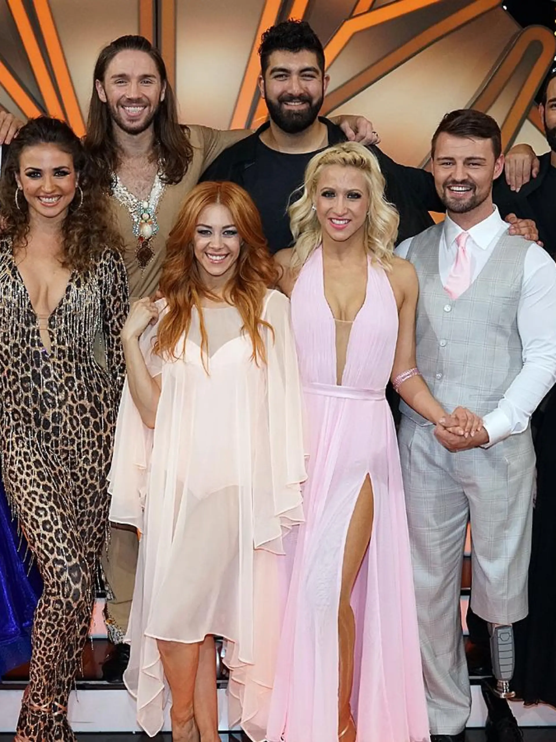 Diese sieben Paare sind in der nächsten Sendung am 12. Mai 2017 wieder dabei.      Verwendung der Bilder für Online-Medien ausschließlich mit folgender Verlinkung:"Alle Infos zu "Let´s Dance" im Special bei RTL.de: http://www.rtl.de/cms/sendungen/lets-dance.html