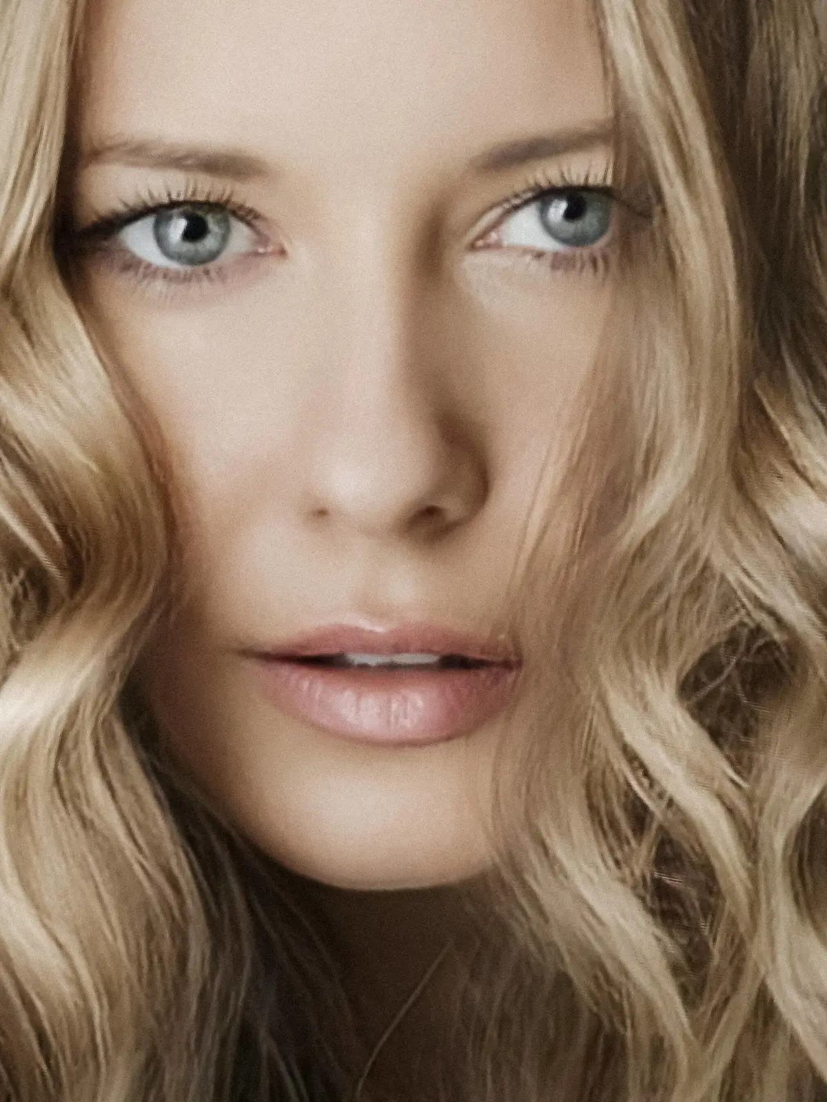 Beauty model look and face portrait. Beautiful woman with blonde hair, long hairstyle and natural makeup as classic closeup for cosmetic and wellness brand Beauty model look and face portrait. Beautiful woman with blonde hair, long hairstyle and natural makeup as classic closeup for cosmetic and wellness brand. Copyright: xAnnelevenx xanneleven.comx xax 43750184