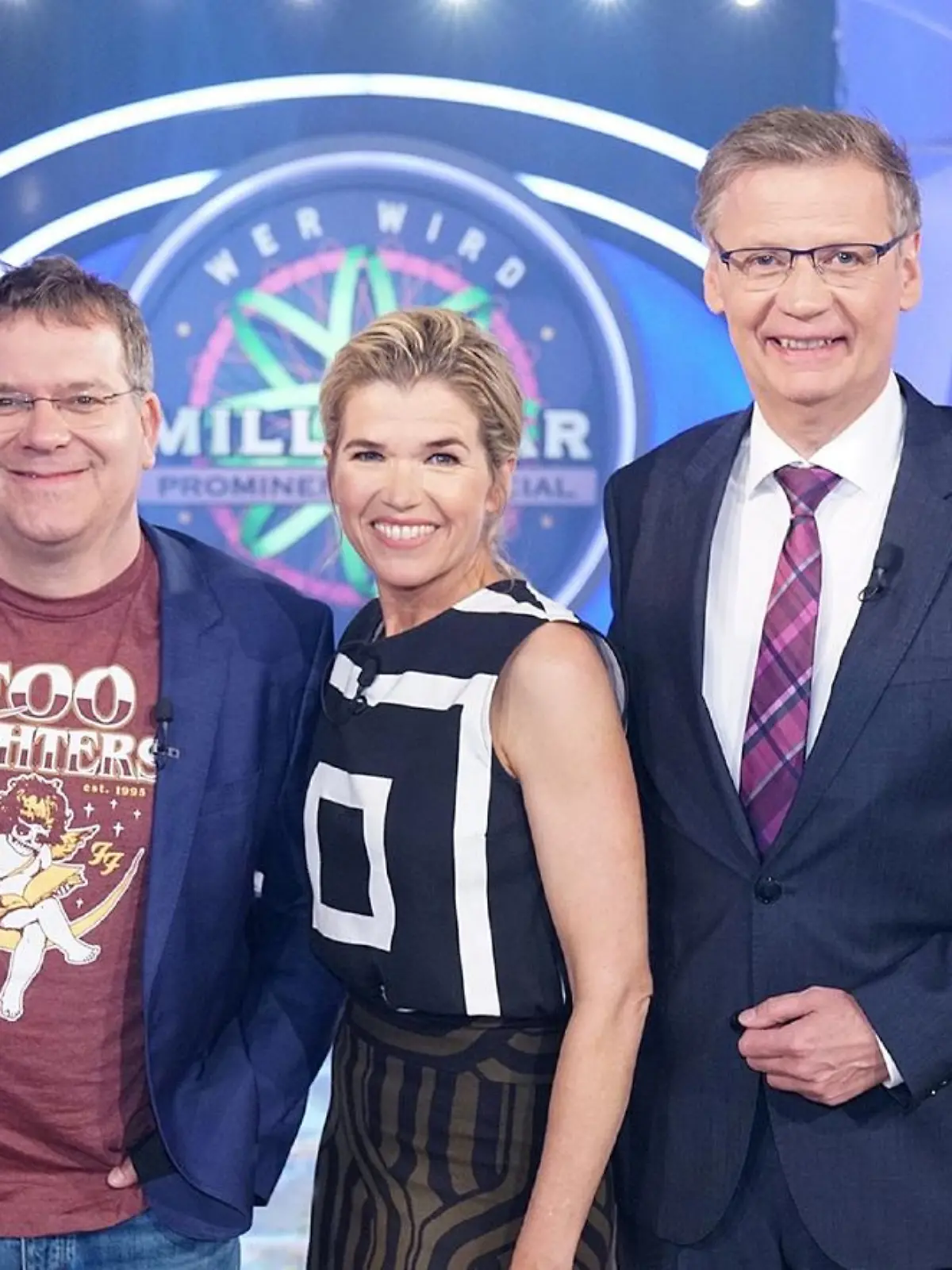 Moderator Günther Jauch (2., v.r.) mit seinen prominenten Gästen (v.l.) Richard David Precht, Elton, Anke Engelke und Wolfgang Bosbach