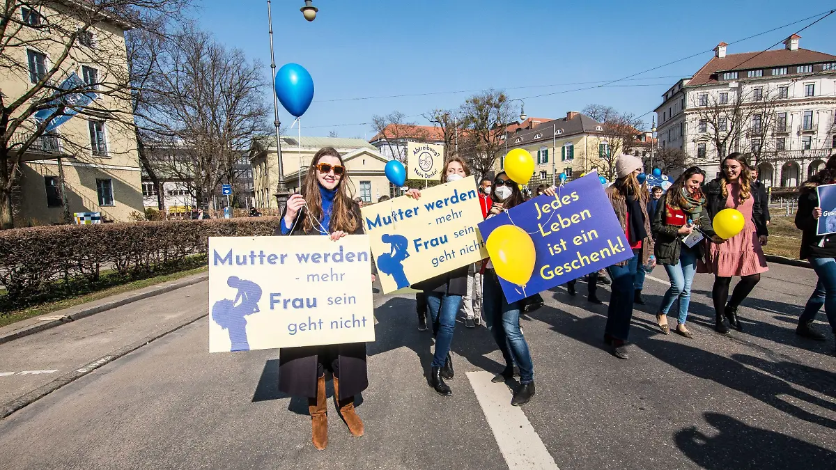 March 19, 2022, Munich, Bavaria, Germany: The Marsch fuers Leben (March for Life) group assembled at Munich's Odeonsplatz, eventually ending at Koenigsplatz, showing close connections with the Corona Rebels and Querdenker networks among the participants and organizational structure. The group also expressed a zero tolerance policy in that even in the case of a pregnancy endangering the mother, a pregnancy should not be terminated. The group also criticized the Biden administration somehow believing that the Biden adminsitration has control of the German republic. (Credit Image: Â© Sachelle Babbar/ZUMA Press Wire