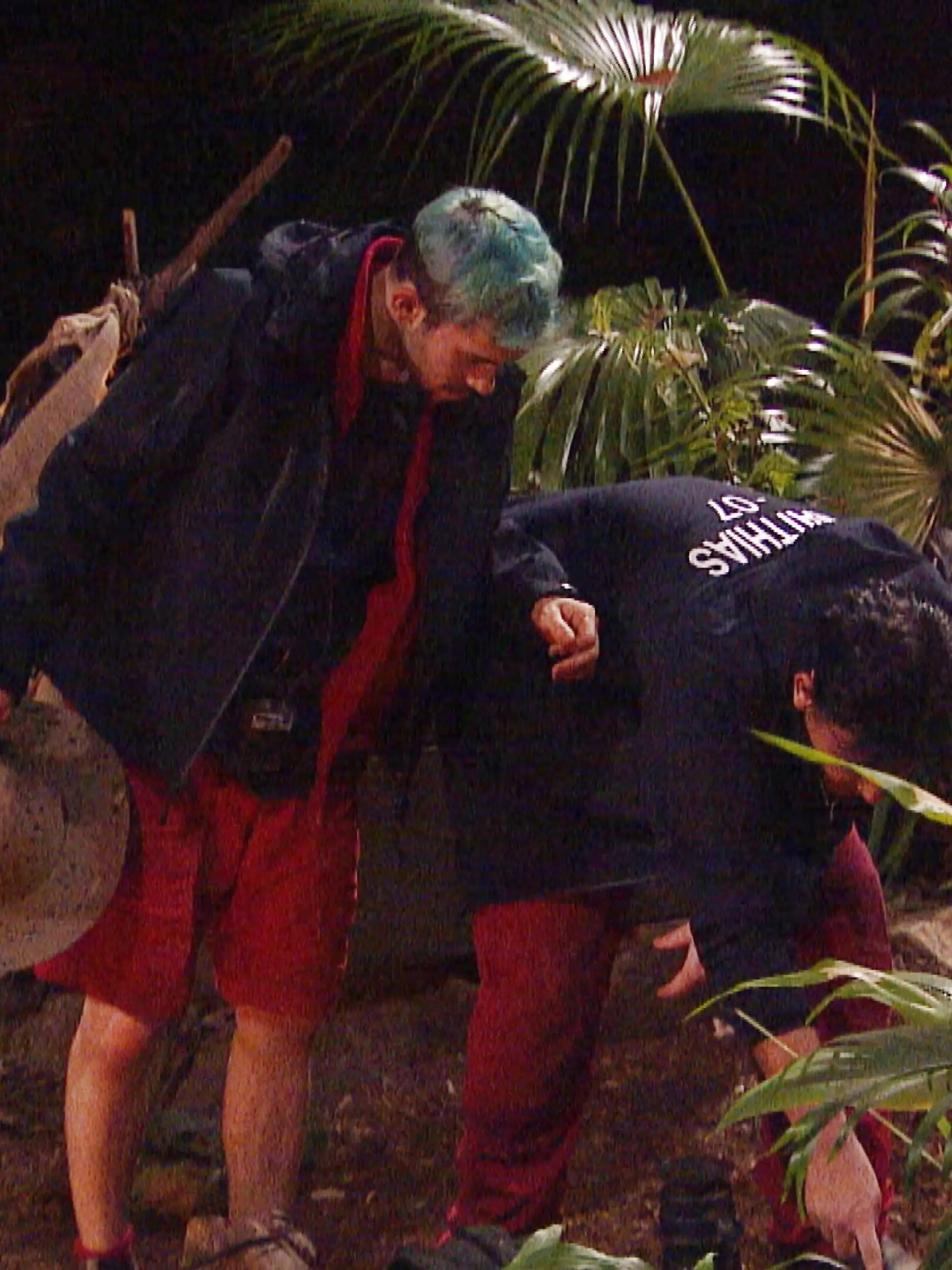 ACHTUNG: SPERRFRIST FÜR ALLE MEDIEN BIS FREITAG, 02.02.2018, 23.15 UHR !!!

Tag 15 im Camp. Am Abend entdecken Matthias Mangiapane (r.) und Daniele Negroni eine große schwarze Spinne im Camp.
