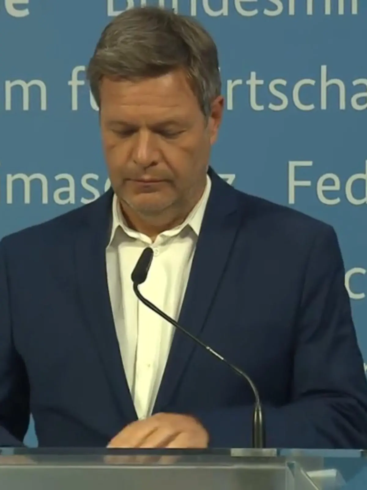 Bild zu: "Ministerpräsidentenkonferenz in Berlin"
