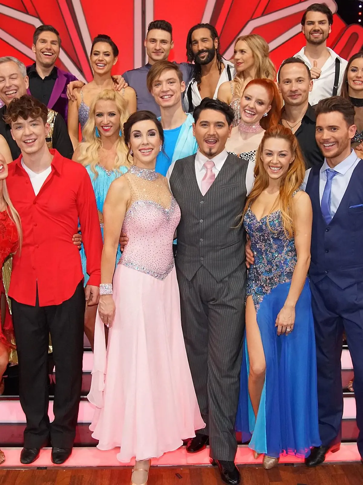 Diese 13 Paare sind in der nächsten Show am 23. März 2018 wieder dabei. 