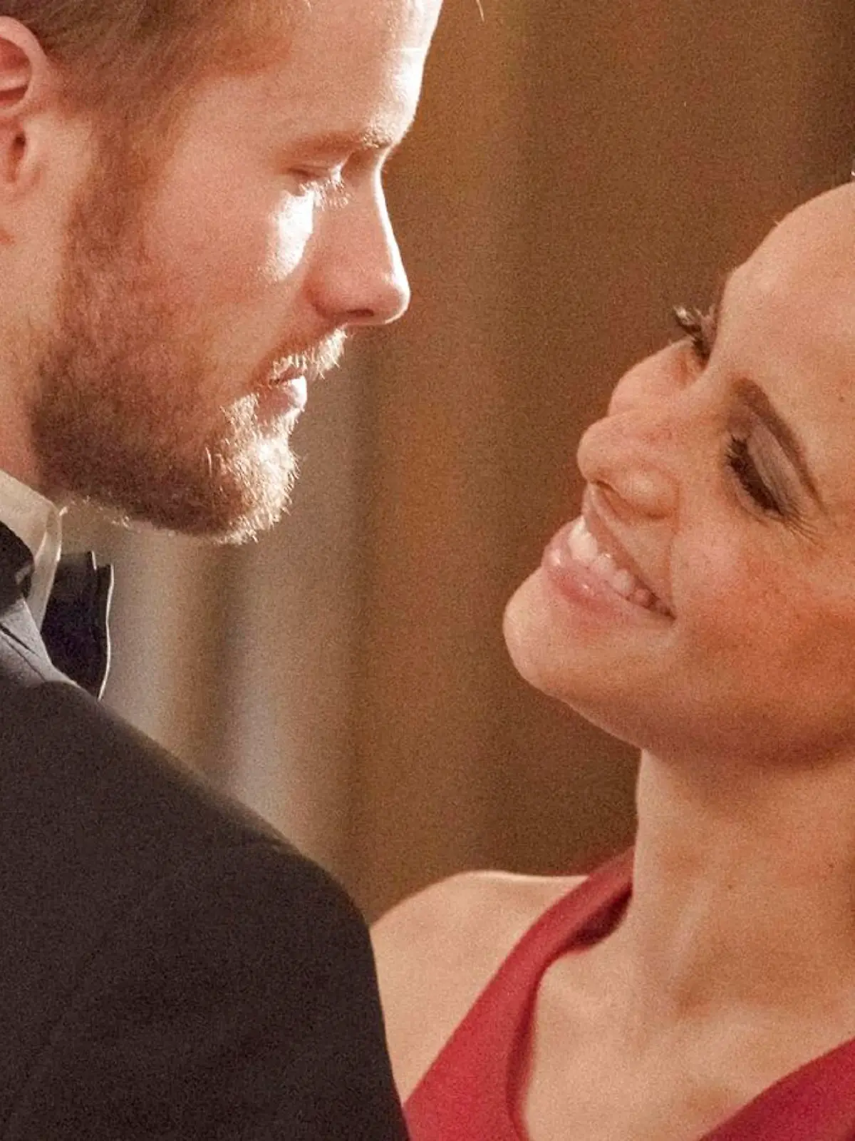 Harry & Meghan - Eine königliche Romanze: Murray Fraser und Parisa Fitz-Henley spielen das Traum-Paar