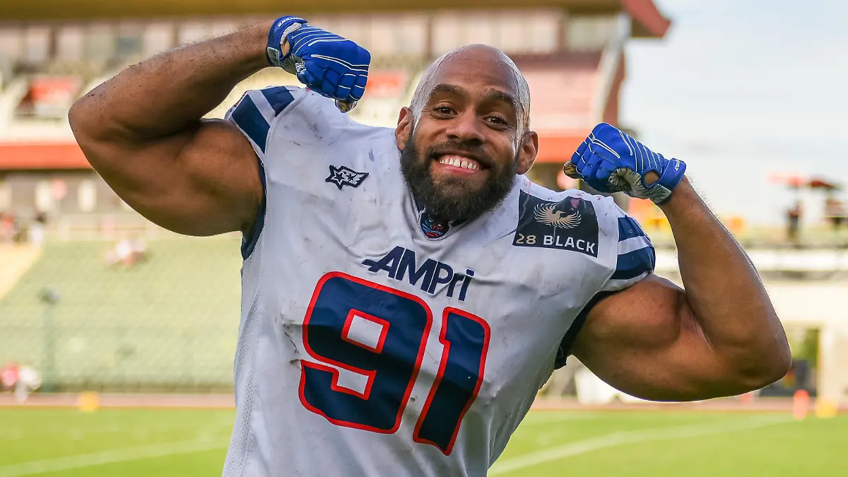 Kasim Edebali (Hamburg Sea Devils #91), Berlin Thunder vs. Hamburg Sea Devils, American Football, European League of Football, Spieltag 12, 2022, 21.08.2022, Foto: EIBNER/Florian Schust