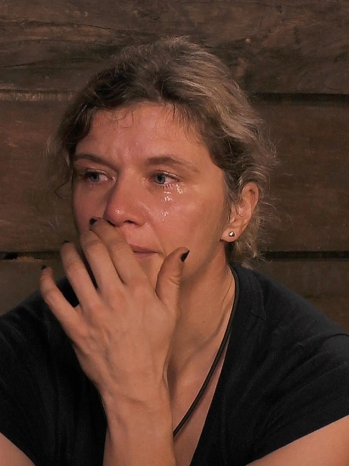 ACHTUNG: SPERRFRIST FÜR ALLE MEDIEN BIS FREITAG, 25.01.2019, 23.15 Uhr !!!

Tag 15 im Camp. Sandra Kiriasis sitzt weinend im Dschungeltelefon. "Mein Ex wollte keine Kinder und 2015 habe ich eins verloren. Für ihn war das eher ein Freudentag. Natürlich hätte ich auch jetzt gerne noch ein Kind, aber mir ist bewusst, dass ich in meinem Alter dazu vielleicht auch gar nicht mehr in der Lage bin. So jetzt ist es raus!_ 

Verwendung der Bilder für Online-Medien ausschließlich mit folgender Verlinkung: 'Alle Infos zu 'Ich bin ein Star - Holt mich hier raus!' im Special bei RTL.de: https: //www.rtl.de/cms/sendungen/ich-bin-ein-star.html