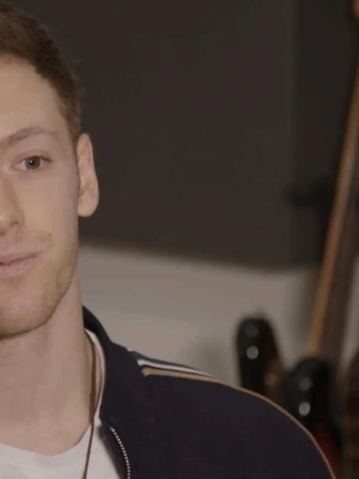 "Club der roten Bänder"-Star Timur Bartels spricht erstmals über den Tod seines Vaters Bernhard.