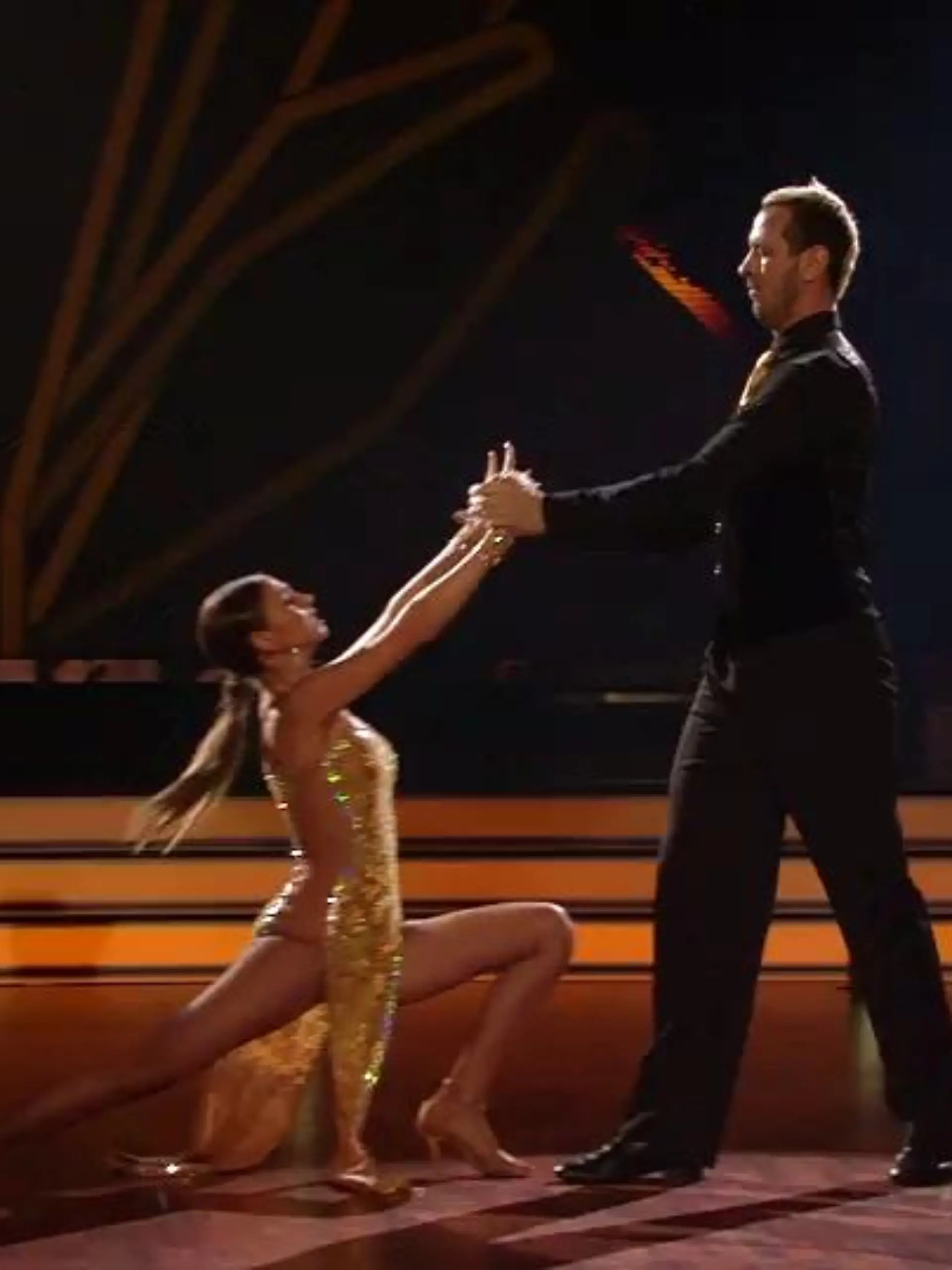 Bild zu: "Pascal Hens bändigt Ekaterina im Tango"