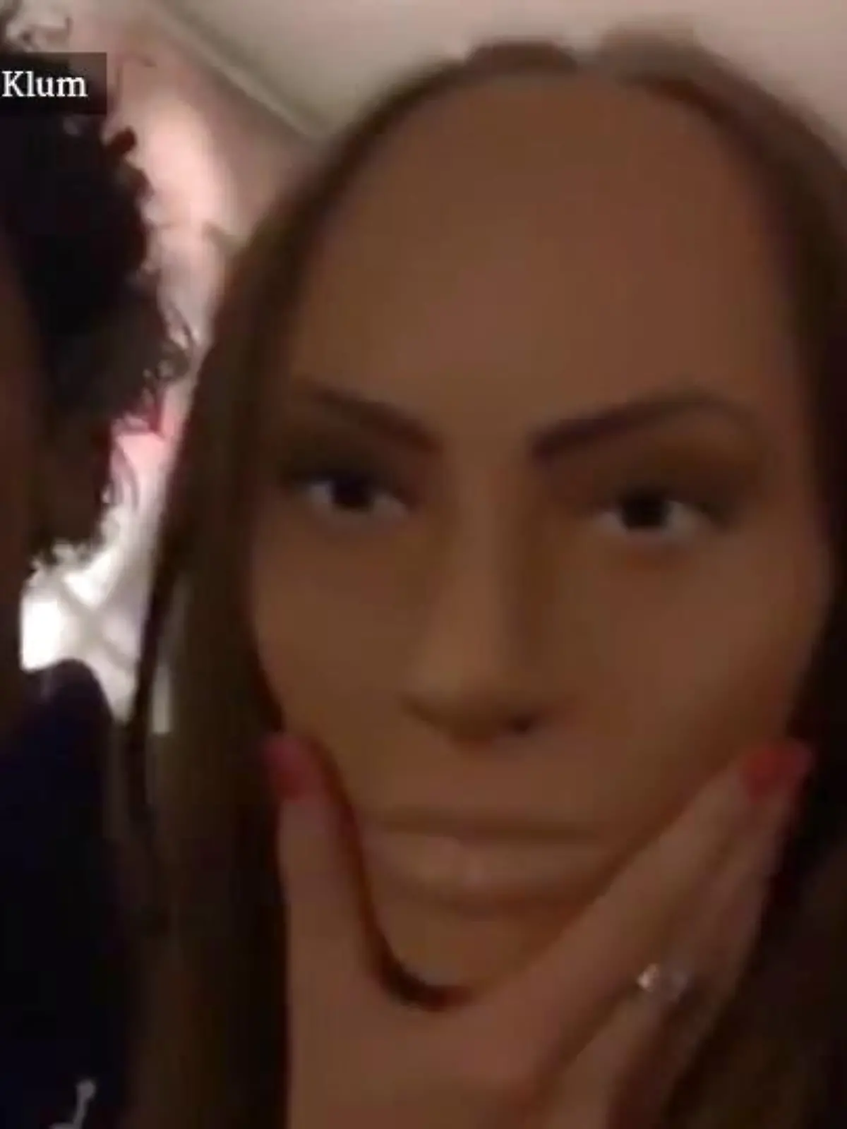 Sonnenbrillen-Promotion mal ganz anders: Heidi Klums Kinder hatten Spaß mit Kim Kardashian-Masken.