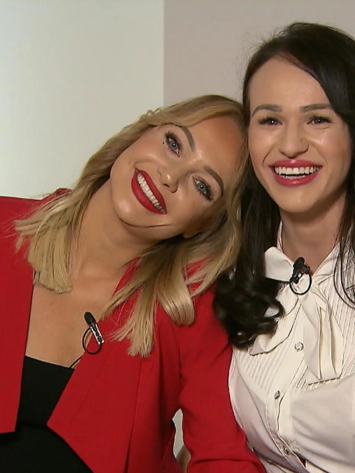 Tabea und Vasi von "Temptation Island" verraten im exklusiven Interview, dass sie ein Paar sind.