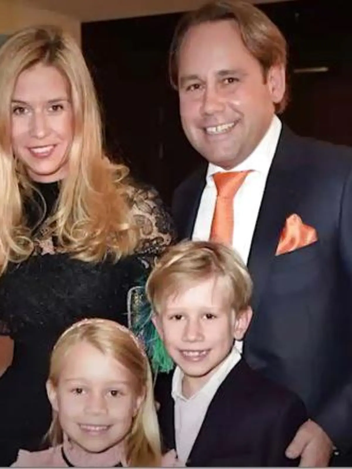 August Junior Inselkammer und seine Familie