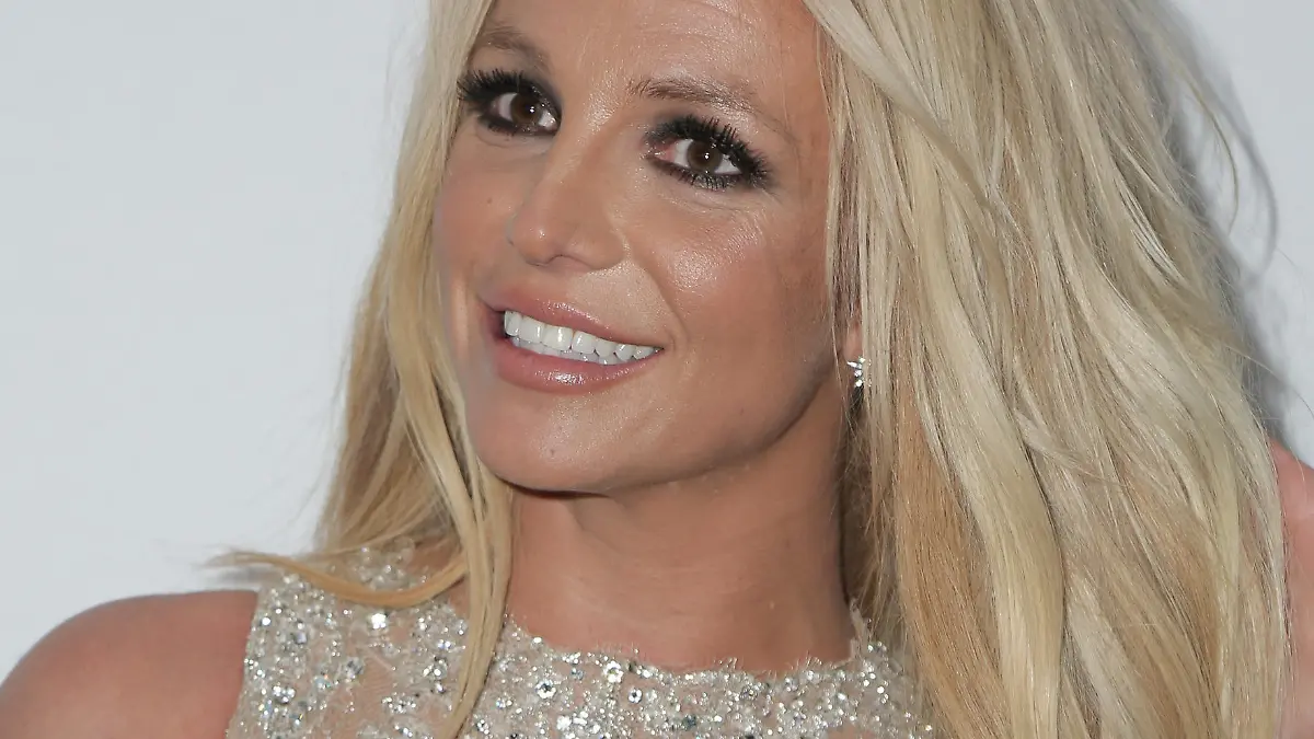 LOS ANGELES, CA - FEBRUARY 25: Britney Spears arrives at the 4th Annual Hollywood Beauty Awards at Avalon Hollywood on February 25, 2018 in Los Angeles, California.
<P>
Pictured: Britney Spears
<B>Ref: SPL1664186  250218  </B><BR/>
Picture by: @ParisaMichelle / Splash News<BR/>
</P><P>
<B>Splash News and Pictures</B><BR/>
Los Angeles:	310-821-2666<BR/>
New York:	212-619-2666<BR/>
London:	870-934-2666<BR/>
photodesk@splashnews.com<BR/>
</P>