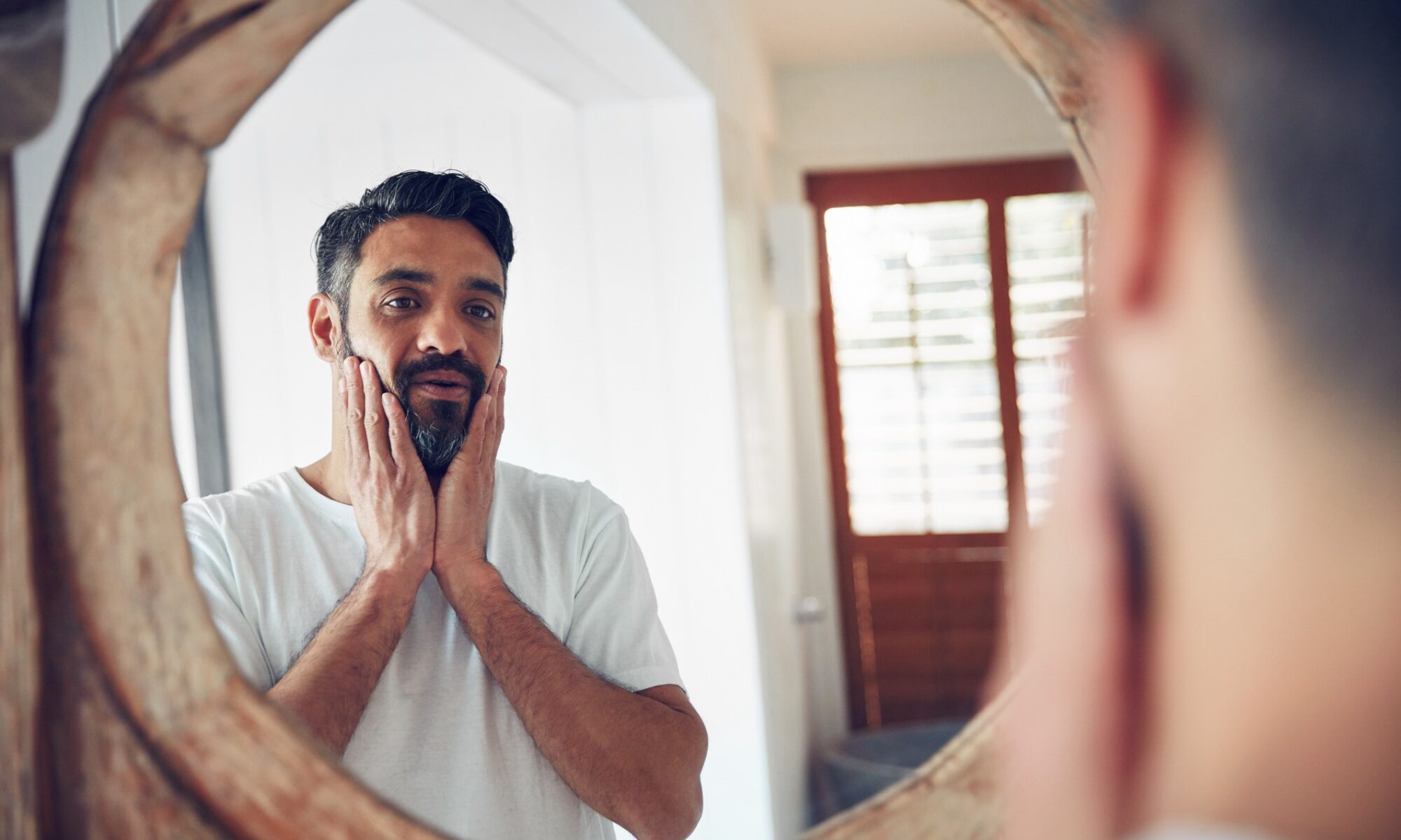 Midlife Crisis beim Mann: Wenn das Leben plötzlich neu sortiert werden will