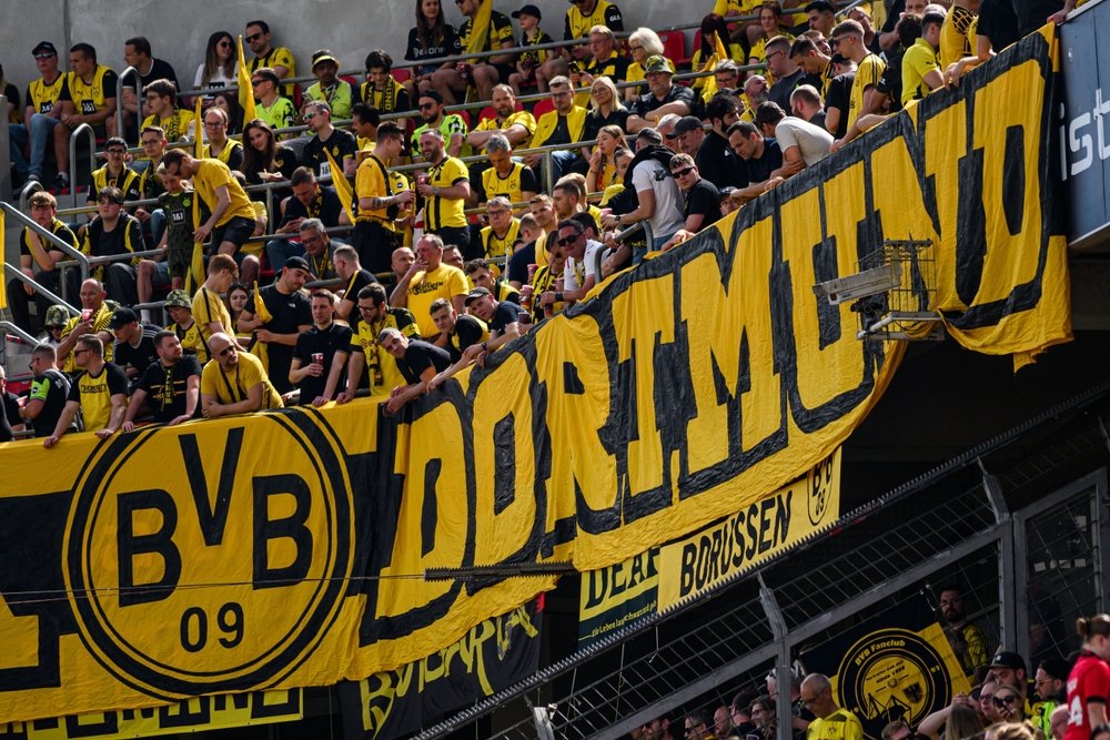 BVB Dortmund (Foto: Shutterstock/ Vitalii Vitleo)