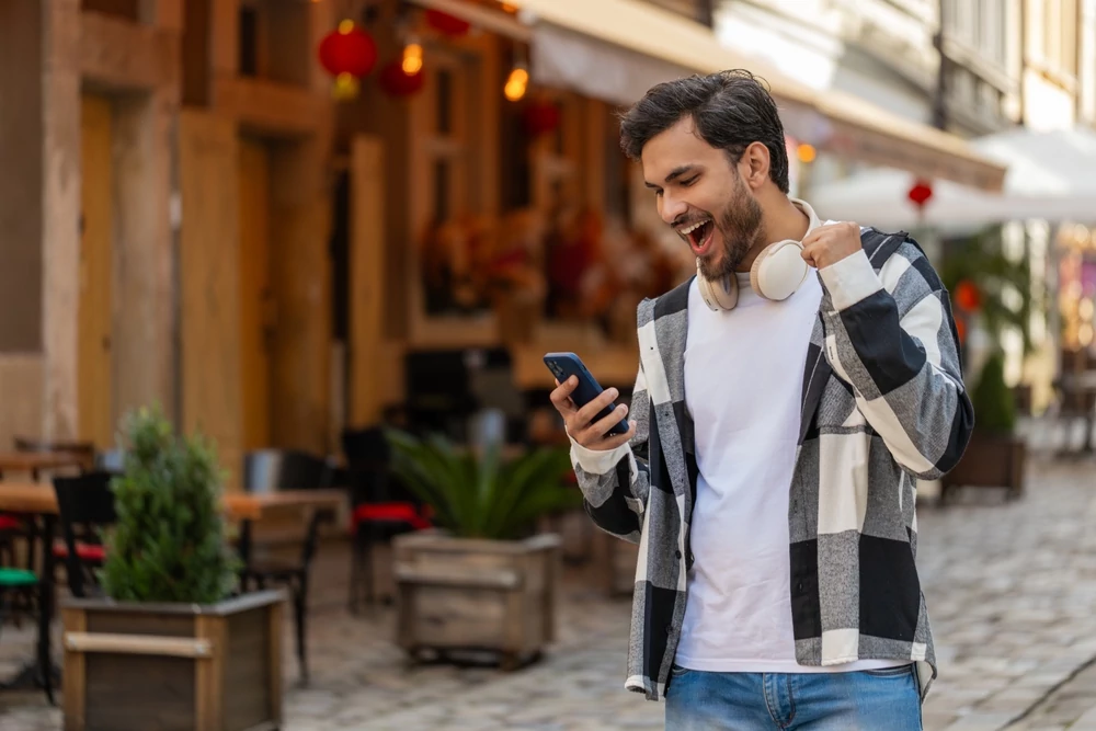Wettanbieter mit 1 Euro Einzahlung (Foto: Shutterstock: Andrii Iemelianenko)
