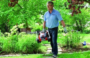 So funktioniert ein Akku Rasenmäher im Test Wie funktioniert ein Akku Rasenmäher im Test und Vergleich?