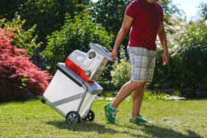 Alles wissenswerte aus einem Häcksler Test Alles wissenswerte aus einem Häcksler Test