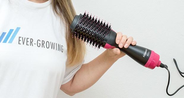 Aokebeey Multifunktions Warmluftbürste im Test - mit dem um 360 Grad drehbaren 2-Meter-Anschlusskabel können Sie Ihr Haar in jedem Winkel leicht glätten