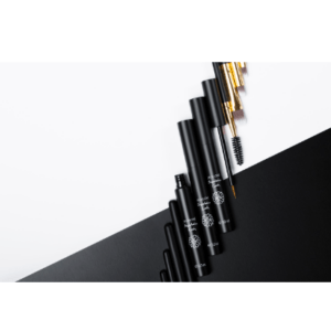 Das Interview über das Jeuxloré Cosmetics-Wimpernserum